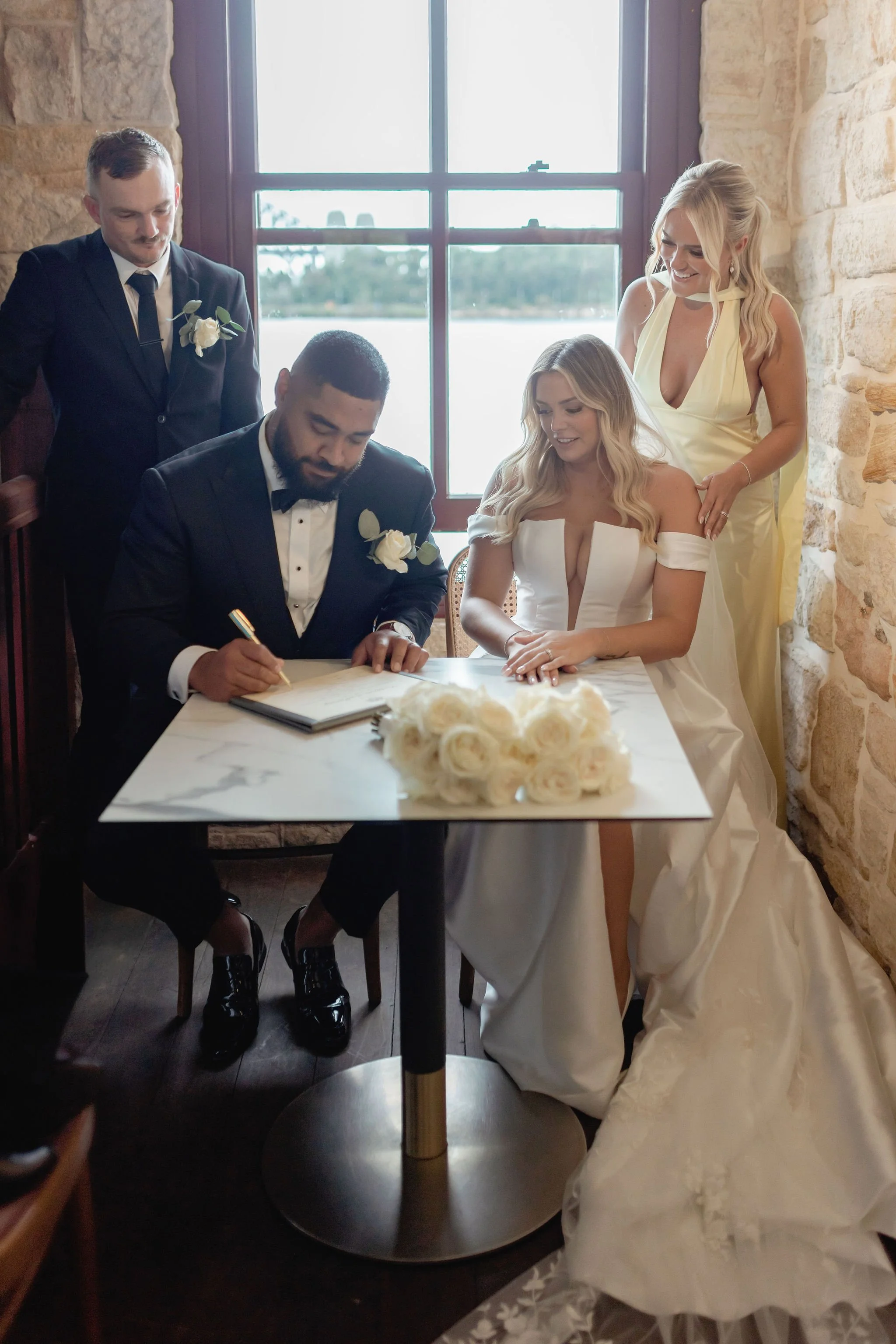 BryonyRebeccaPhoto-CourtneyandSionePreviews-3243.jpg
