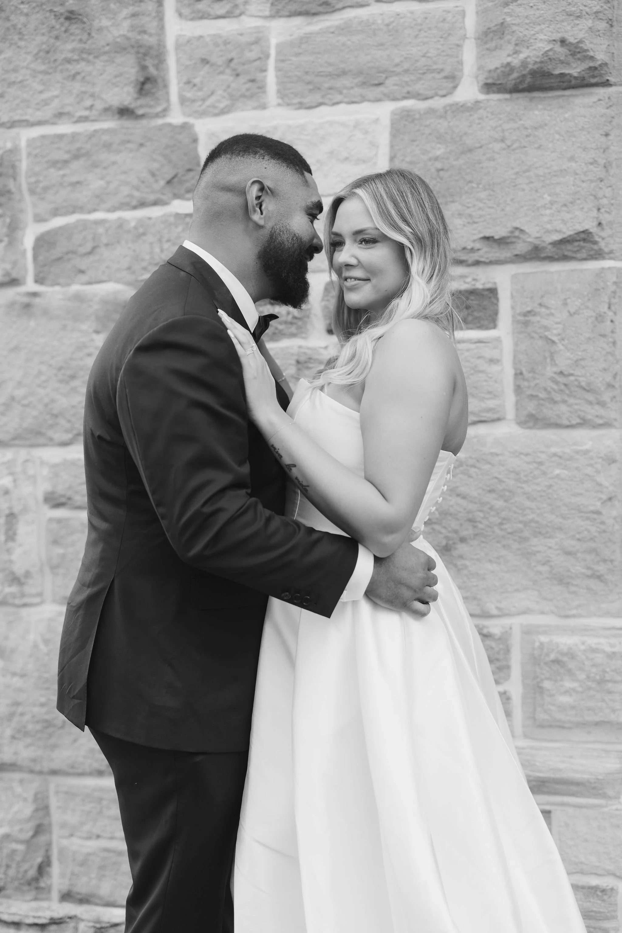 BryonyRebeccaPhoto-CourtneyandSionePreviews-3668.jpg