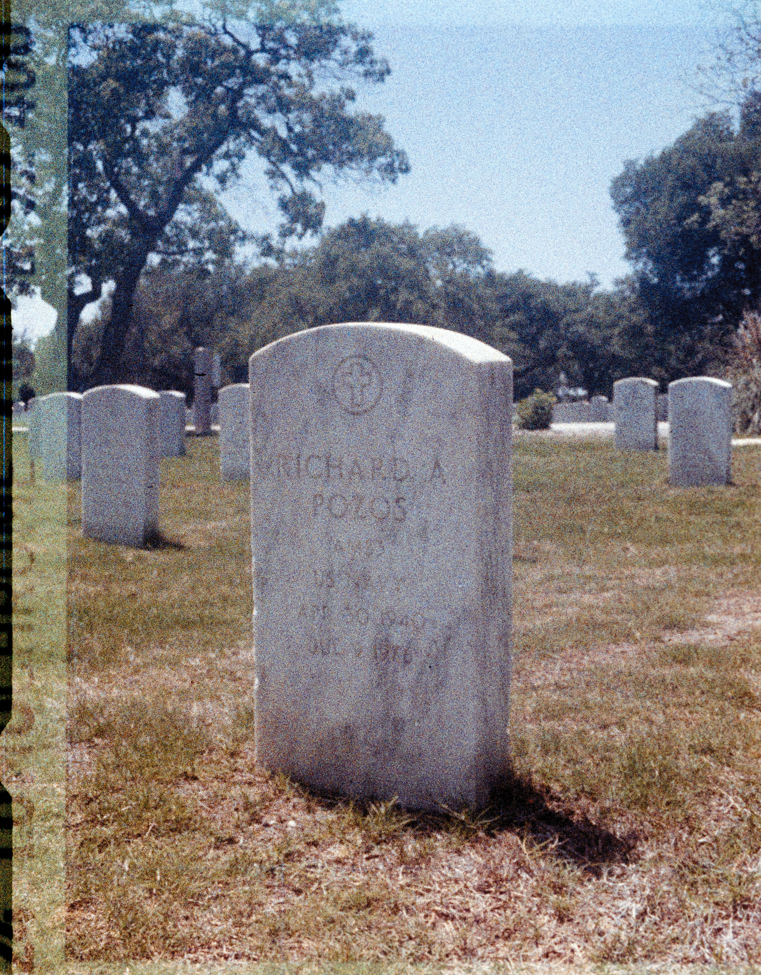 00008210_LauraGarcia_LomoColor92_110-1529.png