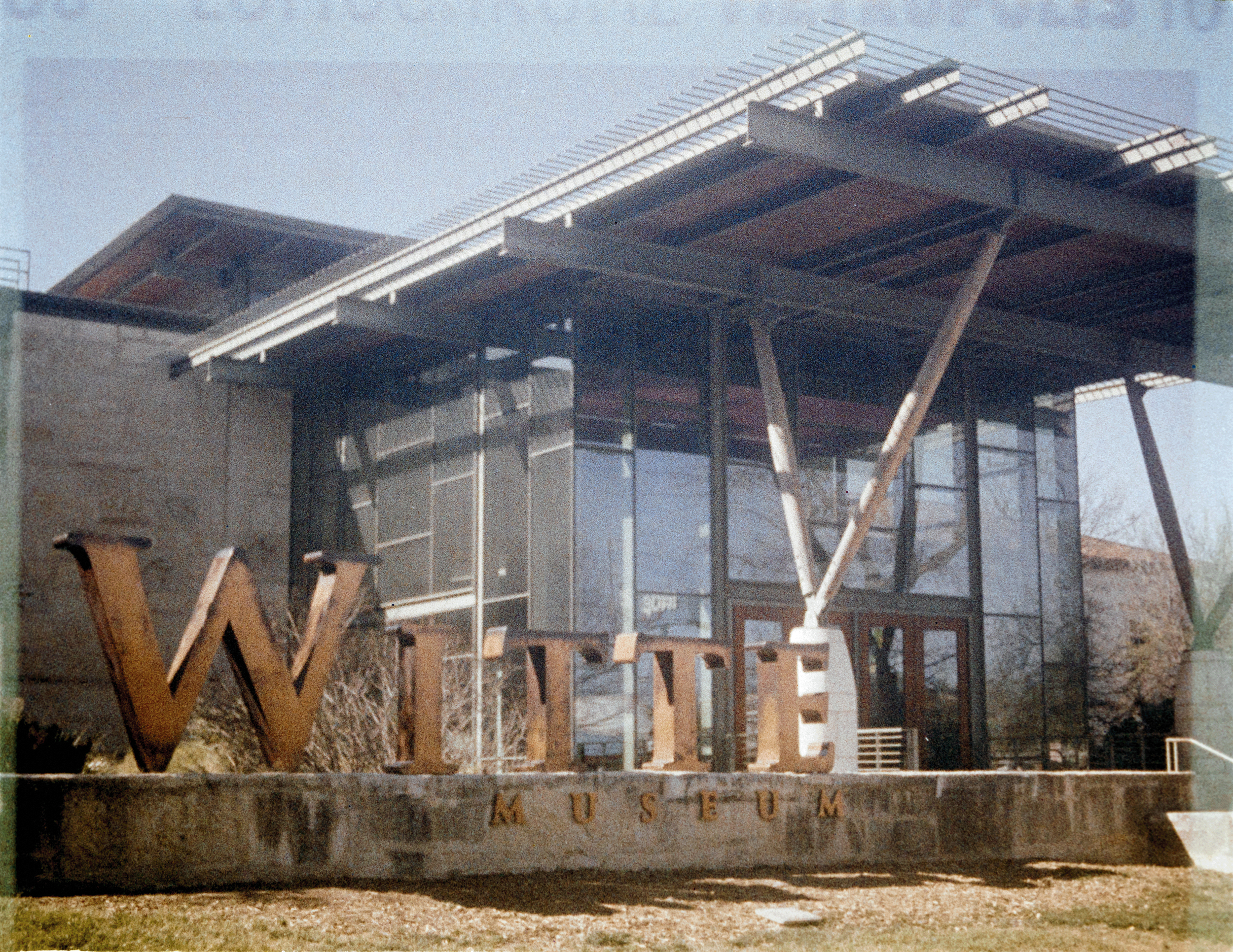 00008175_LauraGarcia_LomoColor92_110-1561.png