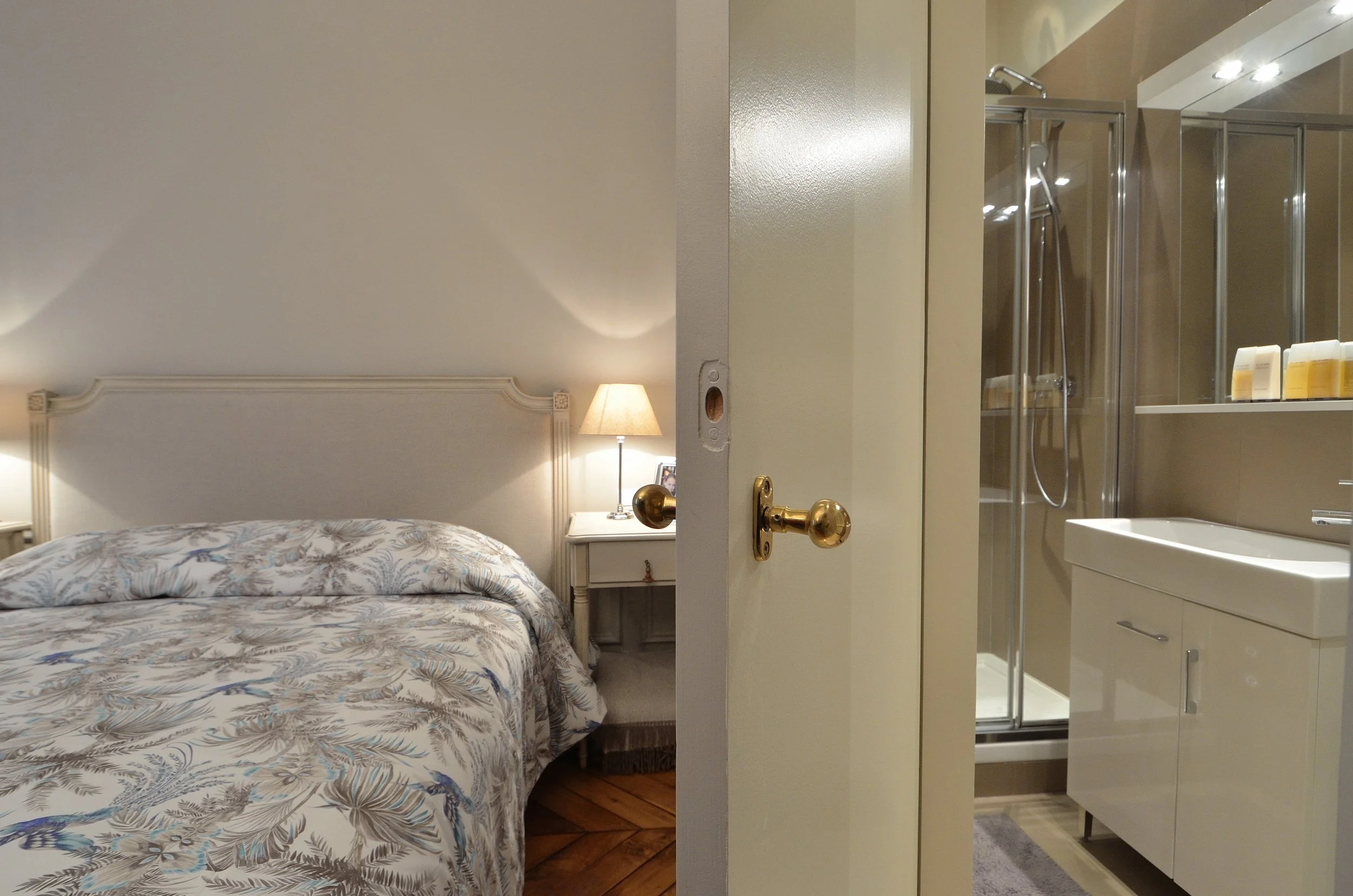 guest room .JPG