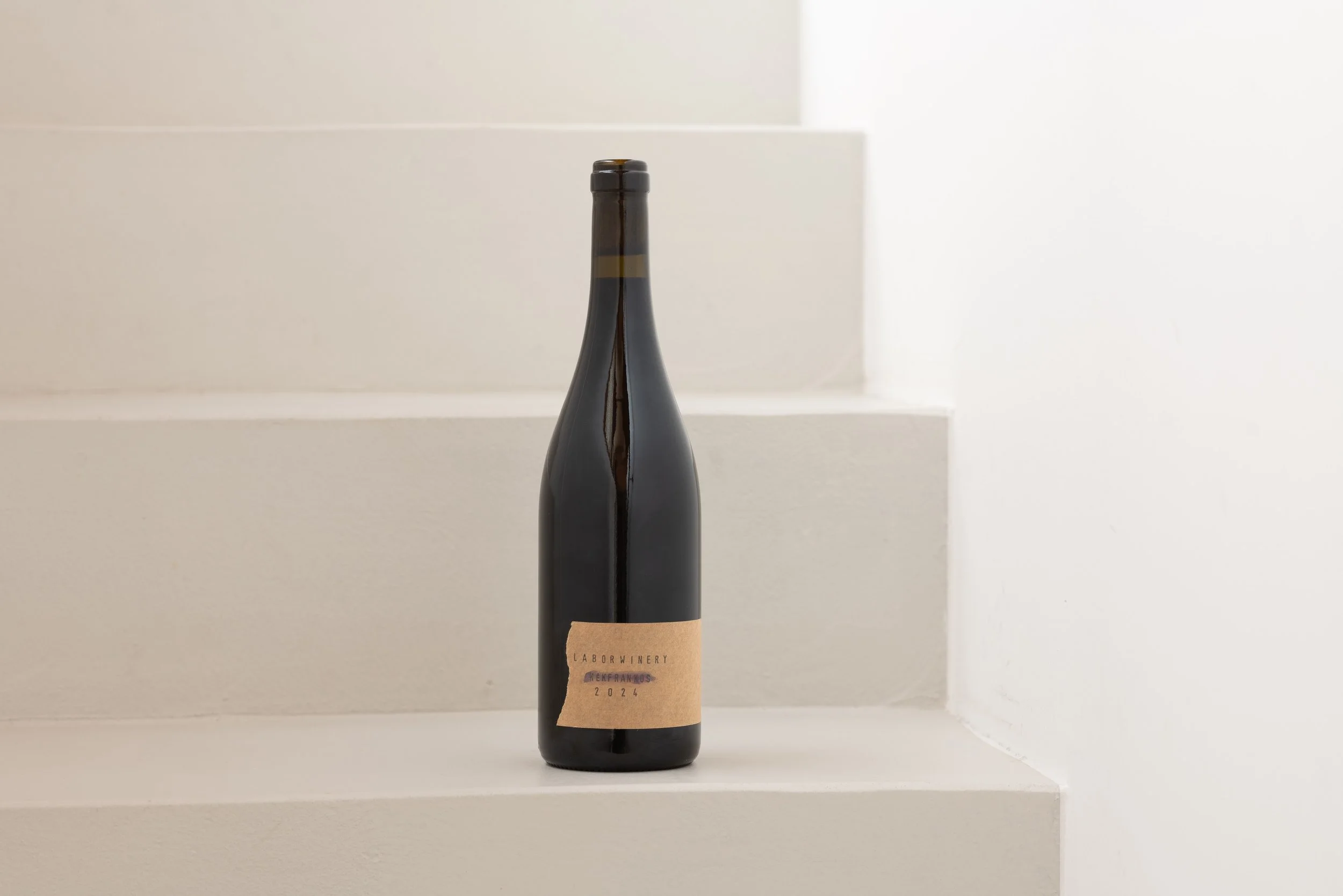 Low-intervention  natural single-vineyard wine Kadarka vintage 2024 Szekszárd Wine Region Hungary loess soil fruity fresh vibrant handcrafted bottle of red wine