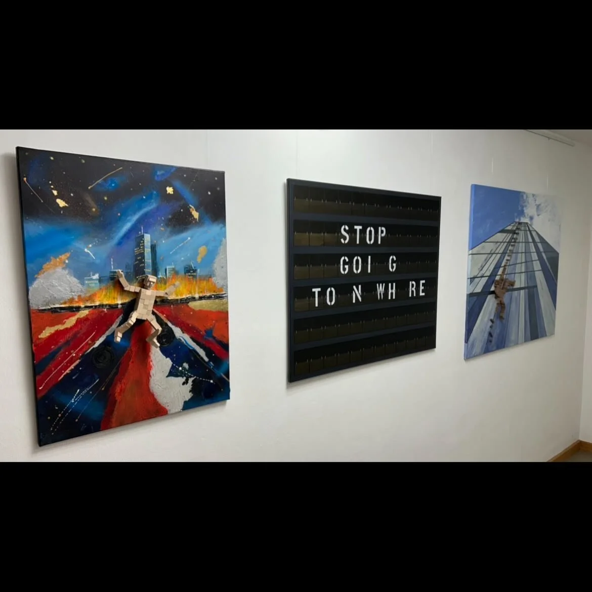 Fertig geh&auml;ngt. Trilogie zur zeitgeschichtlichen Aufarbeitung. 
@mario_langelotz #mixedmediaartist