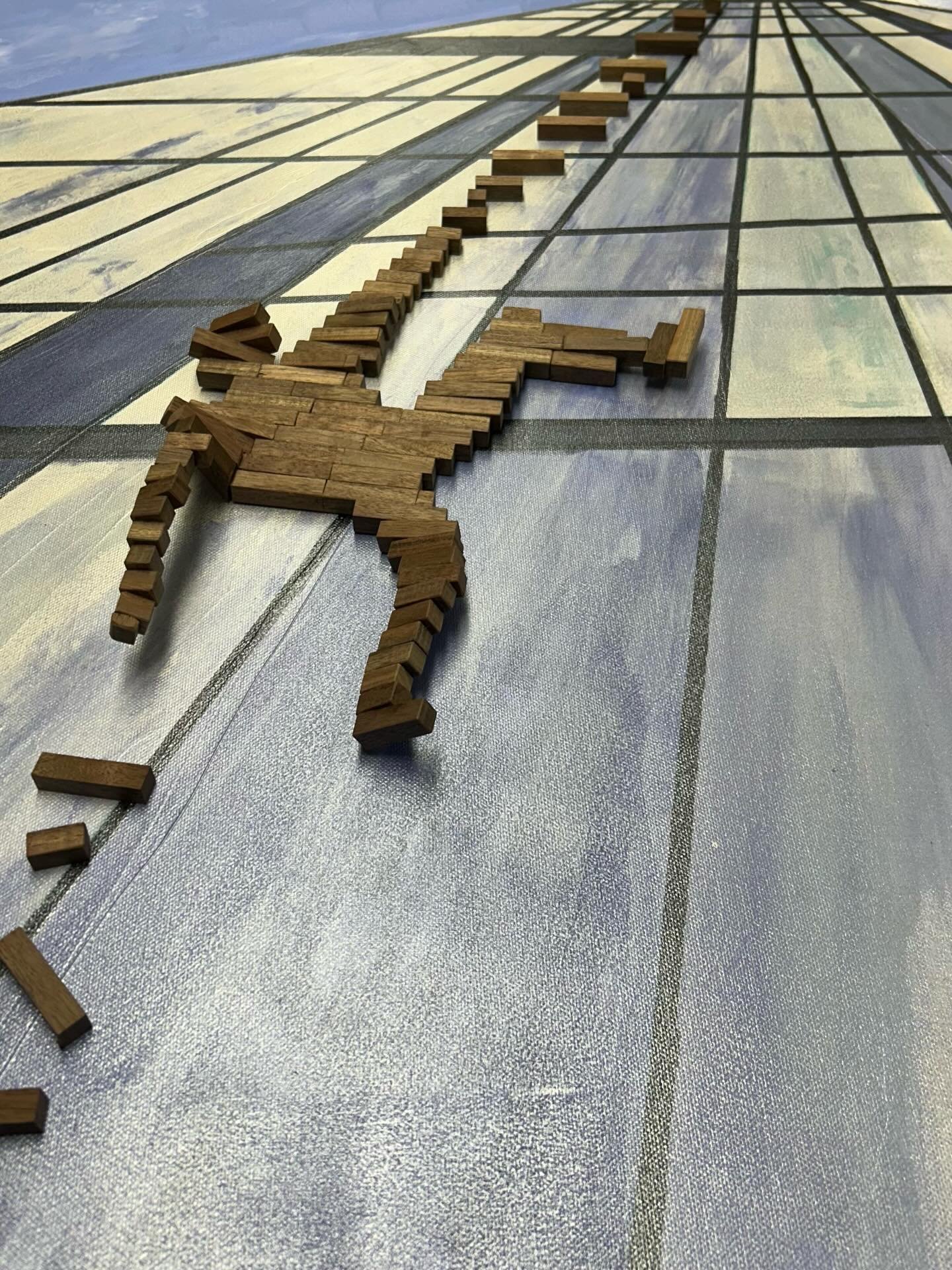 &bdquo;Aufstieg&ldquo; - eine Assemblage Holz auf Acryl.  Ein Abbild des Anspruchs unserer heutigen Gesellschaft und Wirtschaft. Das gesellschaftskritische Kunstwerk nimmt den Slogan &bdquo;H&ouml;her, weiter, schneller&ldquo; oder auch die Metapher 
