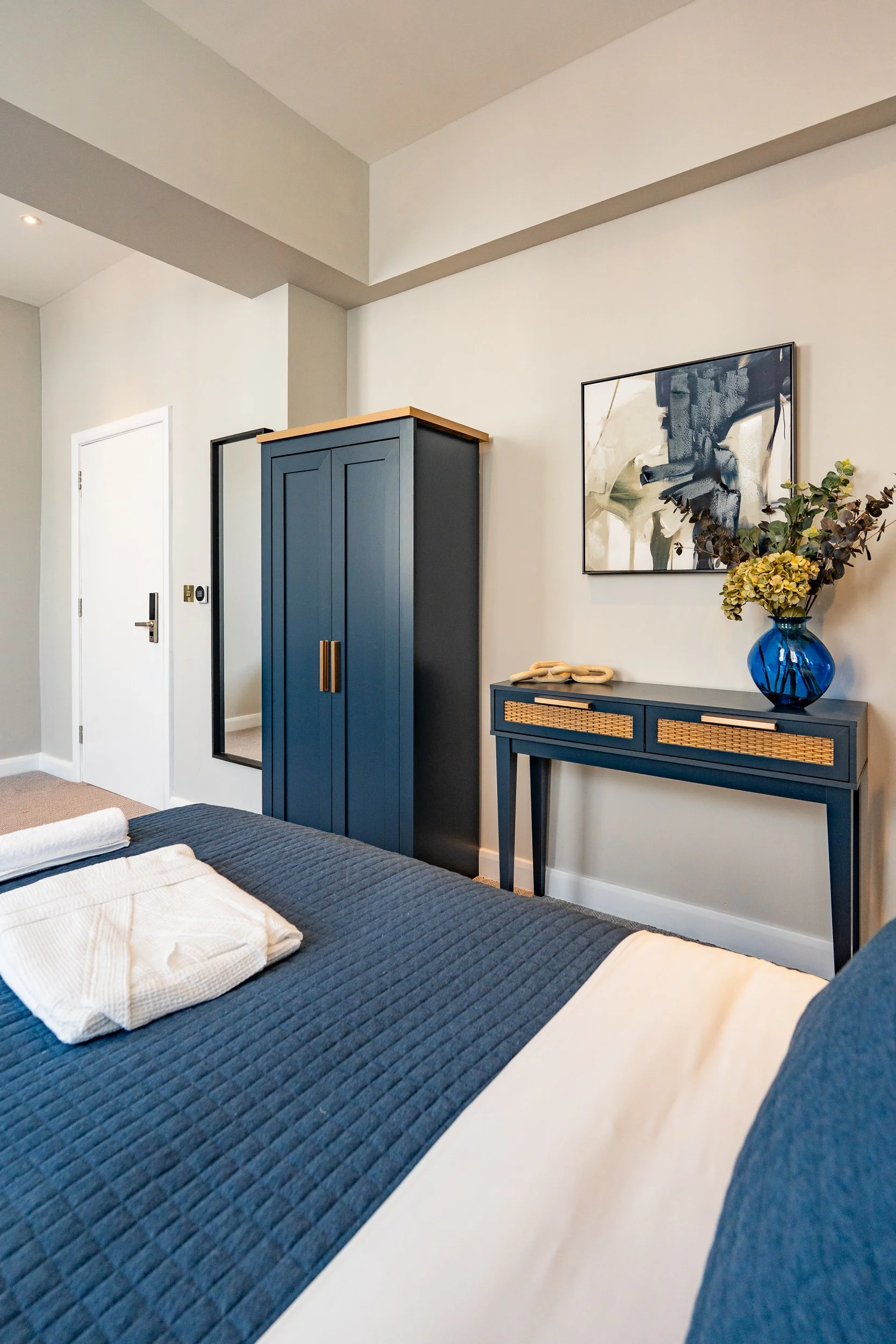 Bedroom two-15.jpg