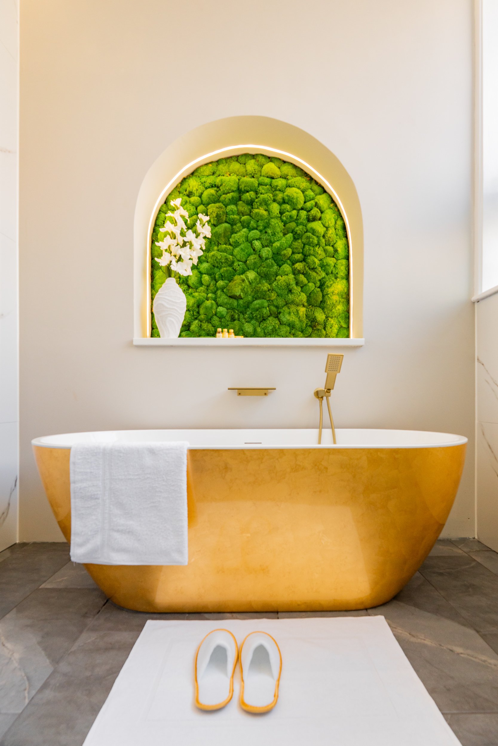 1Bathroom Two-13.jpg