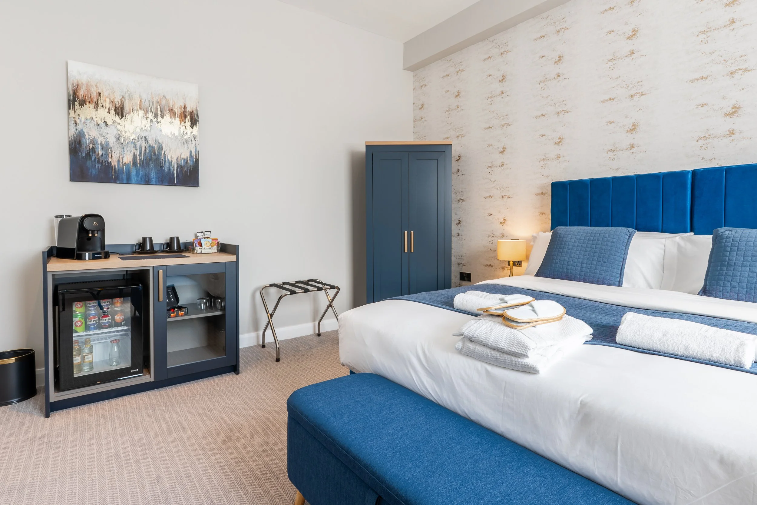 Bedroom 1-2.jpg