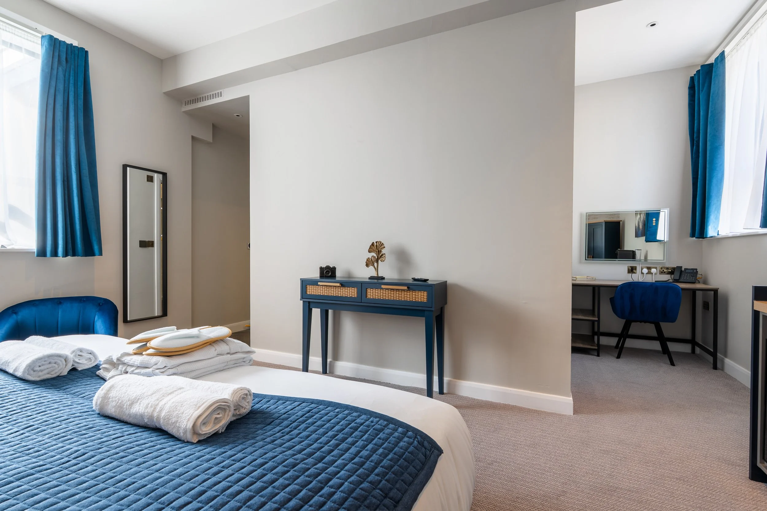 Bedroom 1-4.jpg