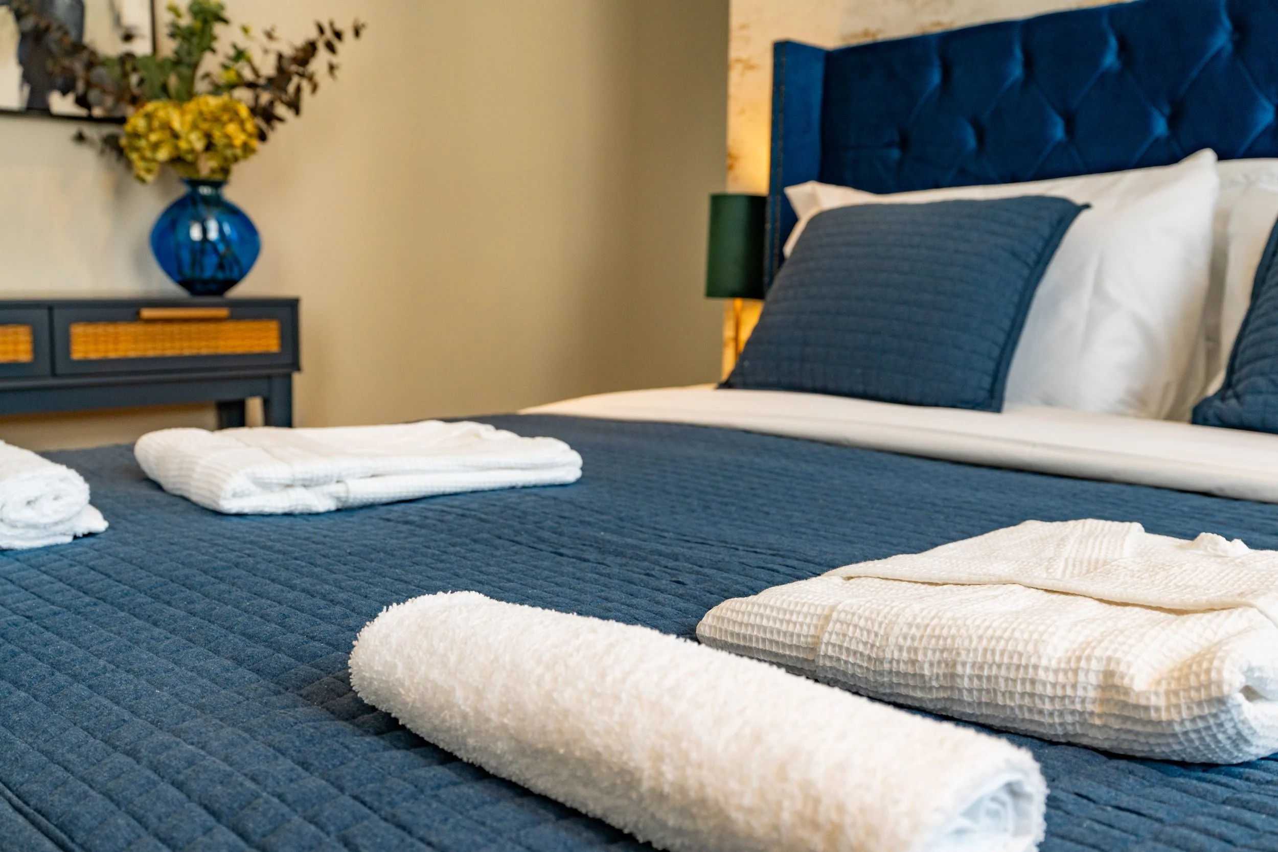 Bedroom two-17.jpg