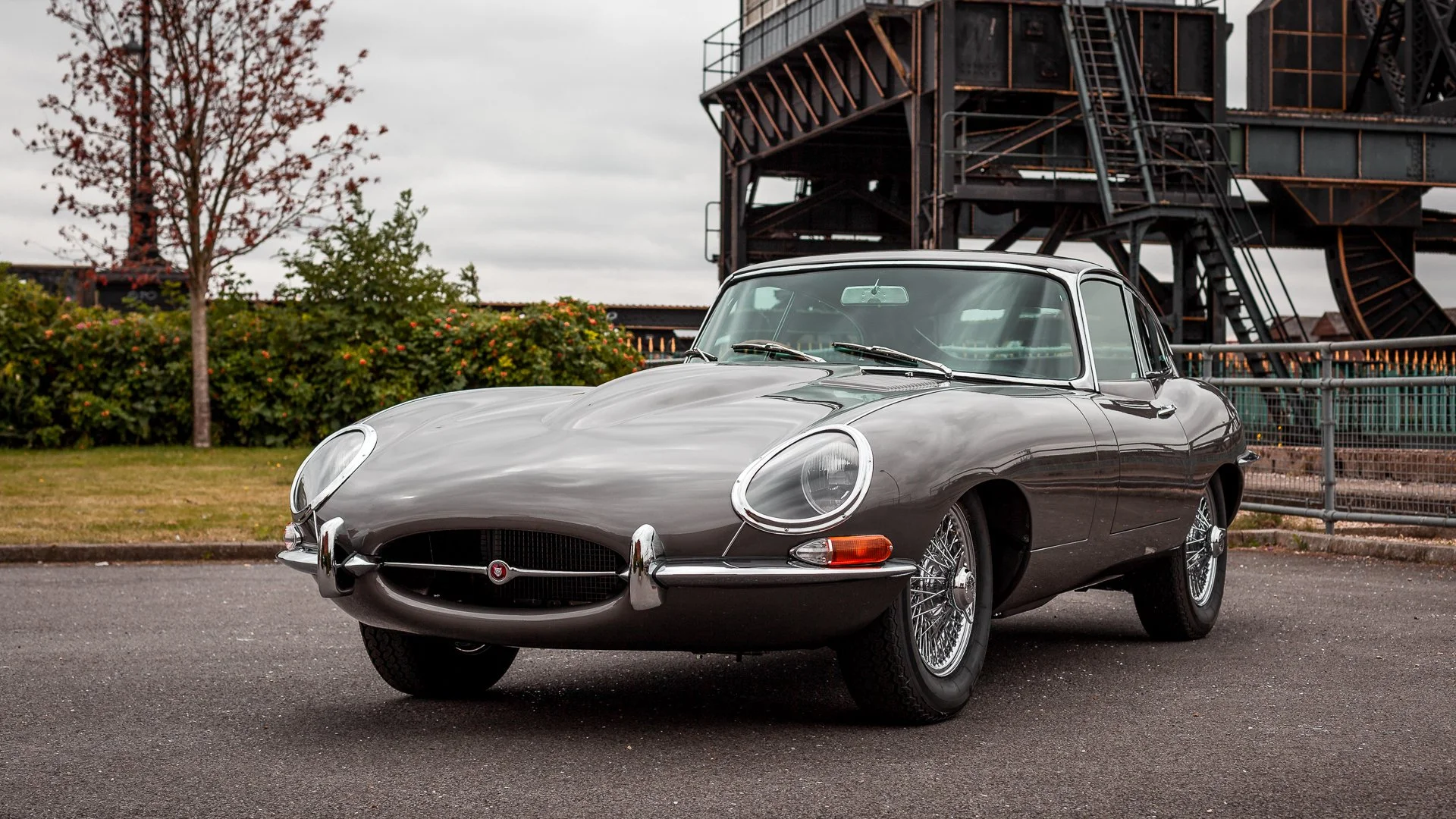 Jaguar E-Type 4.2 Coupe.jpg