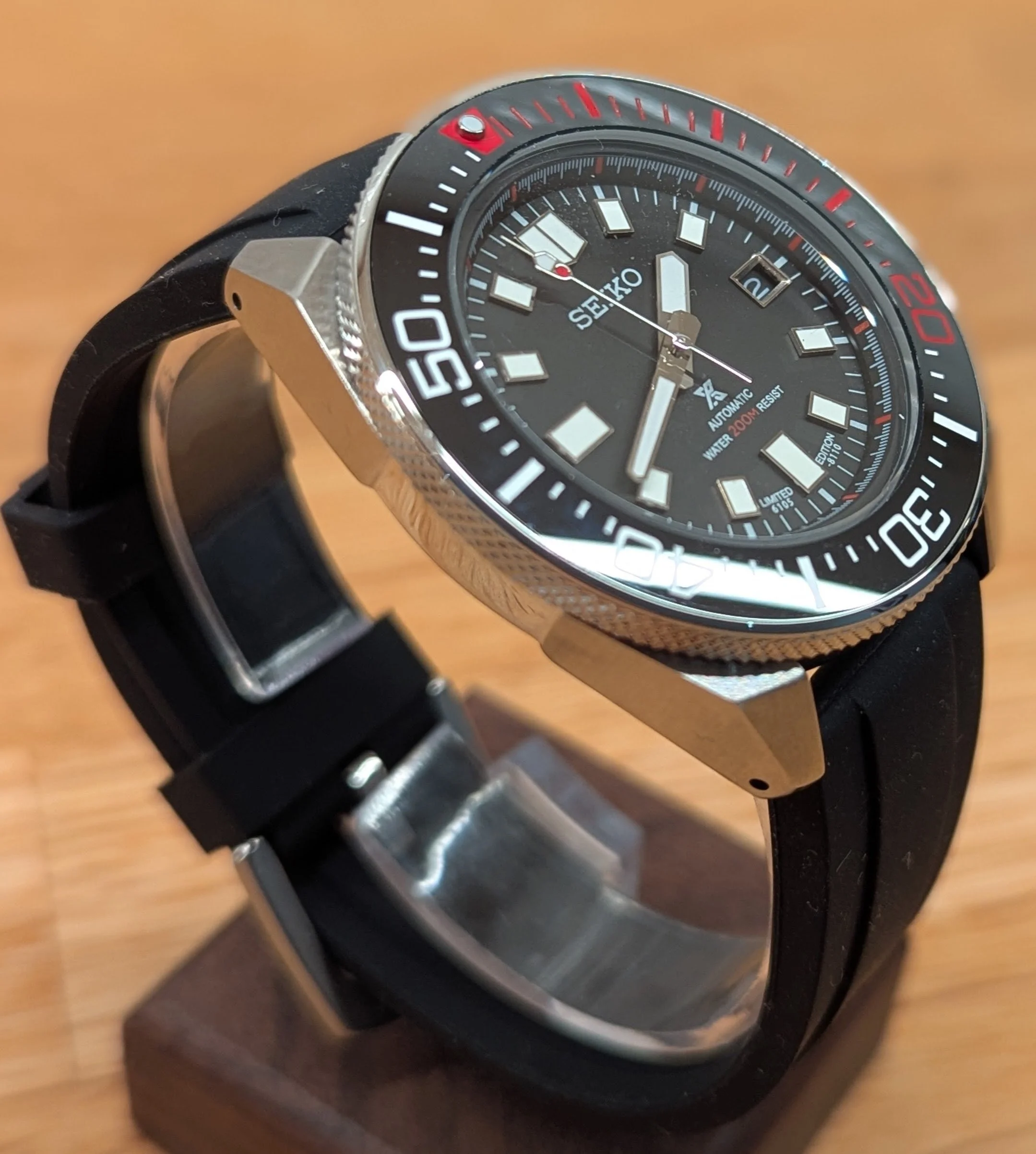 Seiko MOD Samurai Bloodmoon Black and Red dive watch.