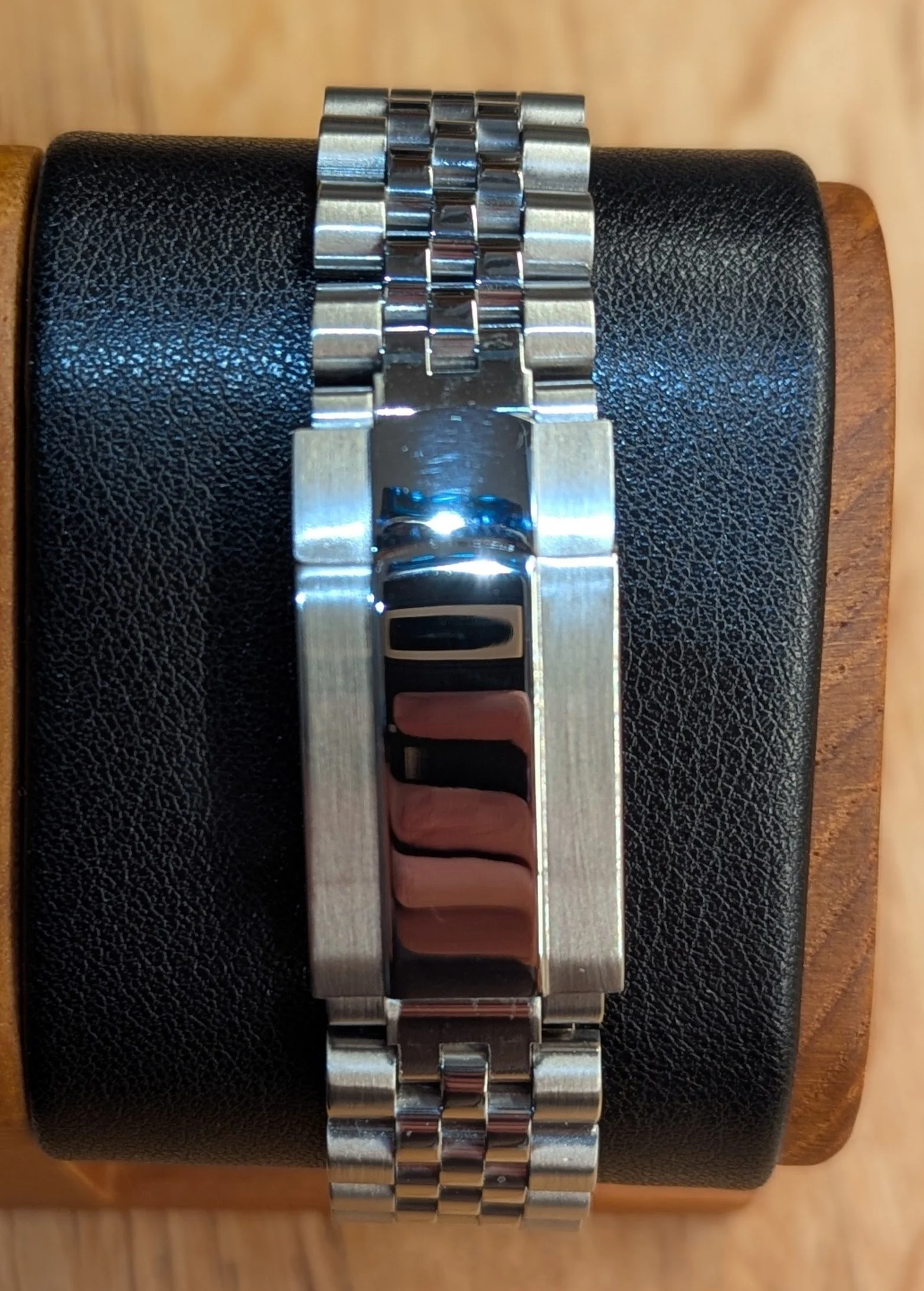 date just seiko mod fluted bezel jubilee bracelet green dial