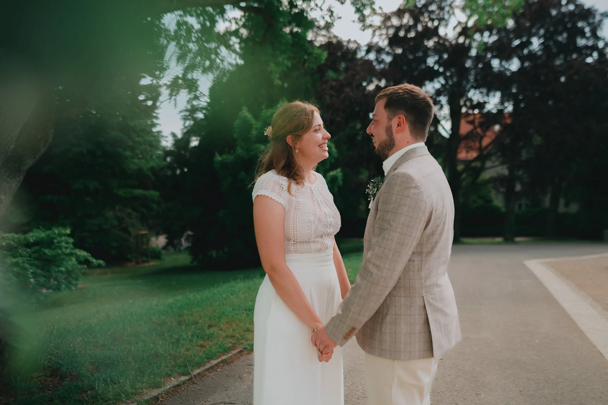 Kristin&Marvin_Standesamt_AlexLienerth-204.jpg