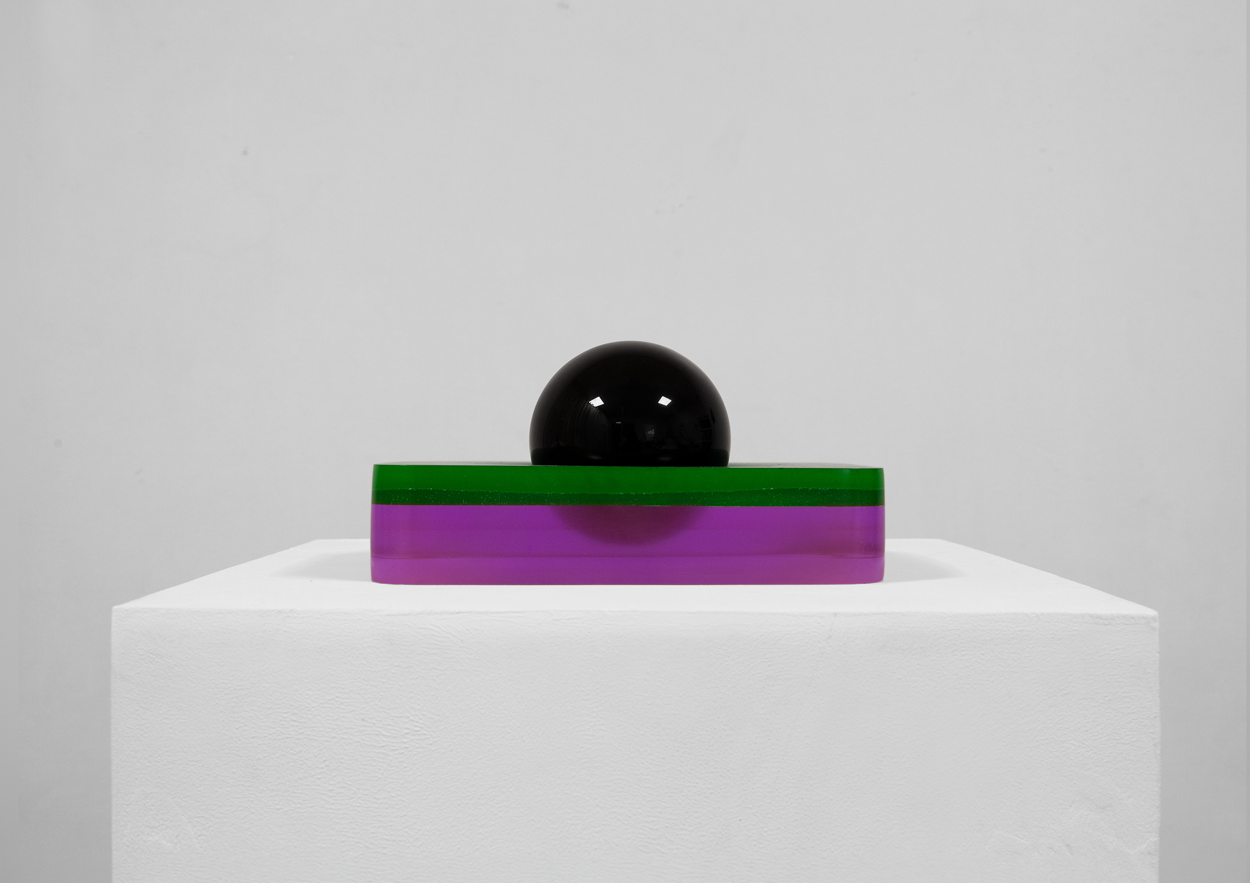 Great cosmic banality, 2026. 20x14x12cm
Resin, obsidian and concrete