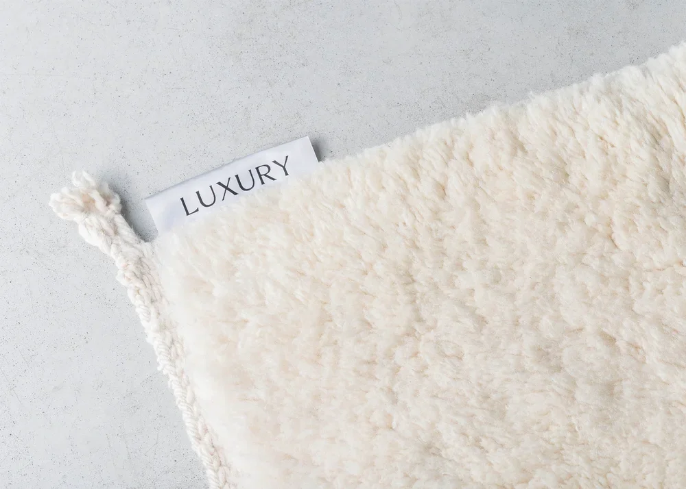 Scott Kelly_Design_Luxury_Label.webp