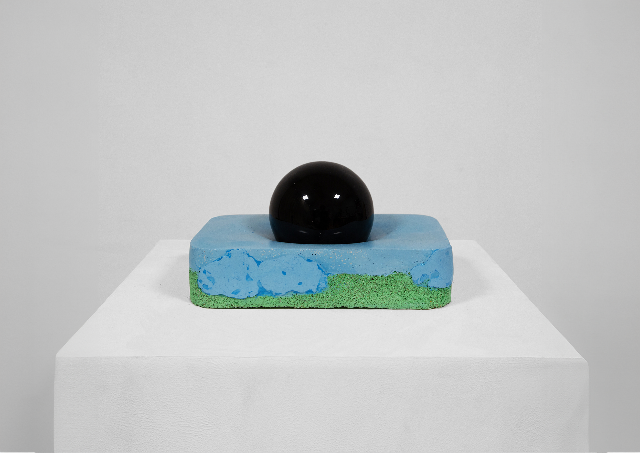 Great cosmic banality VIII, 2026. 20x14x12cm.
Obsidian and concrete