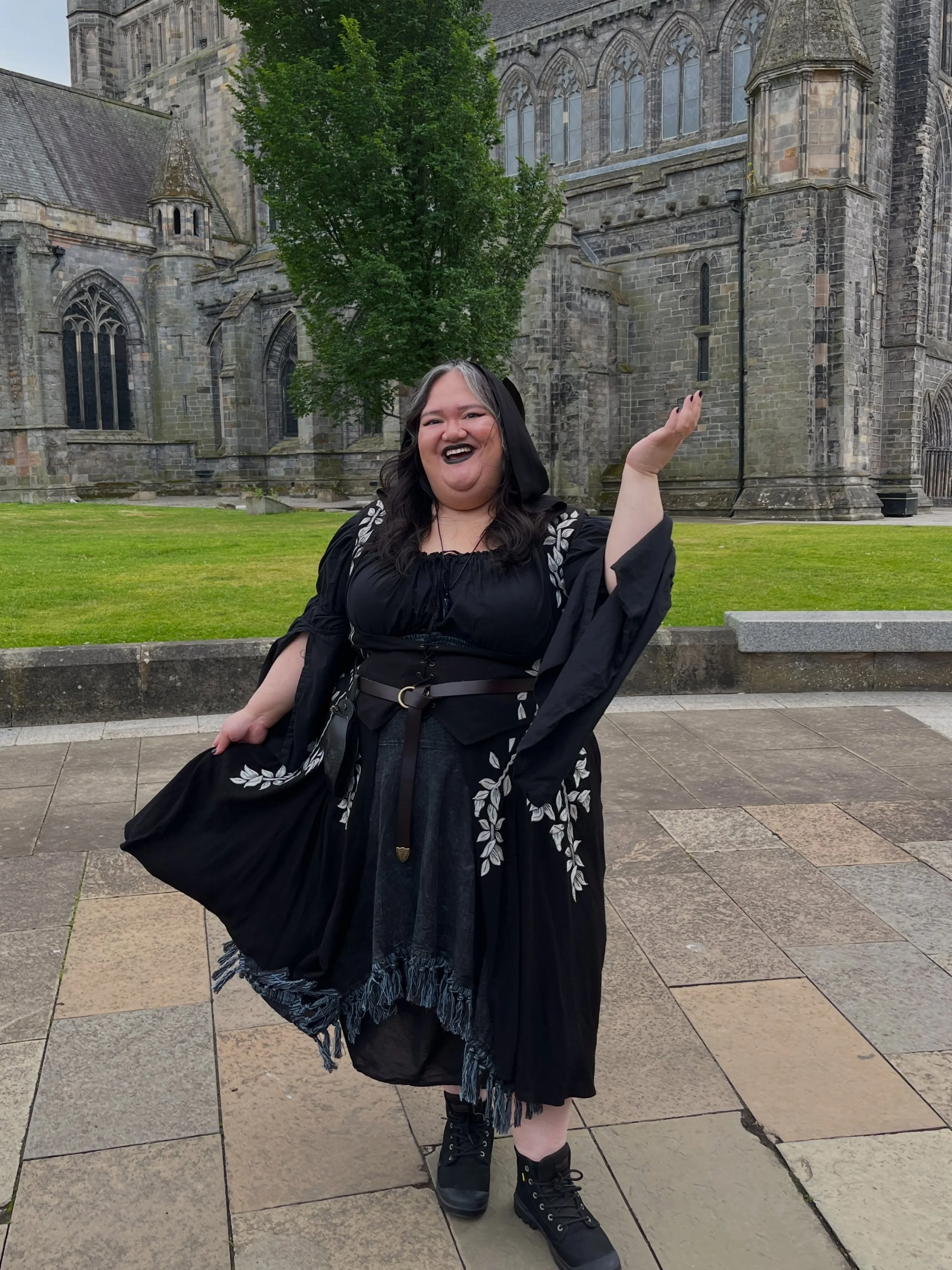 I&rsquo;m so happy with how my look turned out for the Unseelie Gathering @fantasyscotland! I wanted to add more accessories but tbh didn&rsquo;t find what I was looking for in size fat, but also wasn&rsquo;t sure what I wanted so decided to keep it 