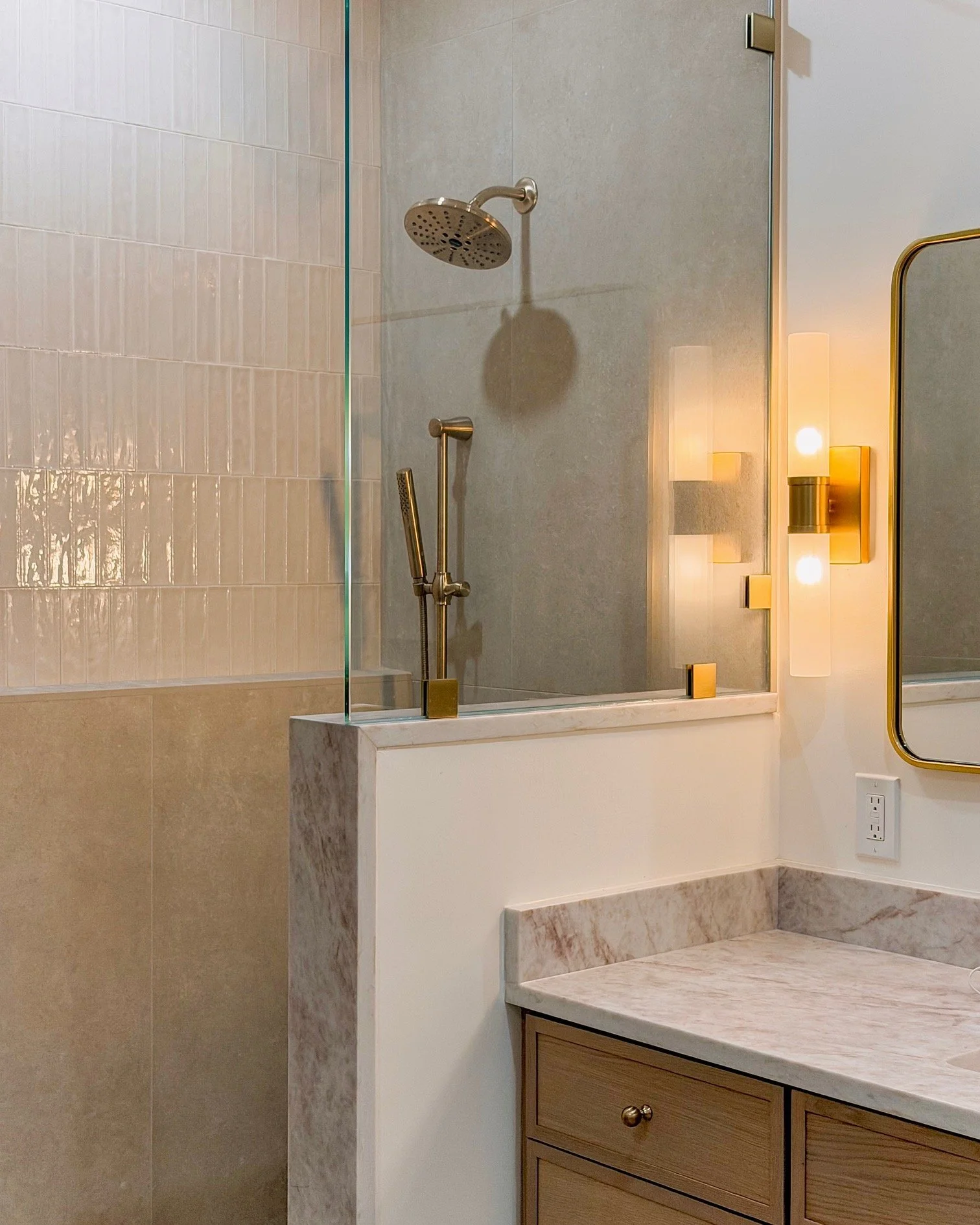 port-washington-quartzite-bath.jpg
