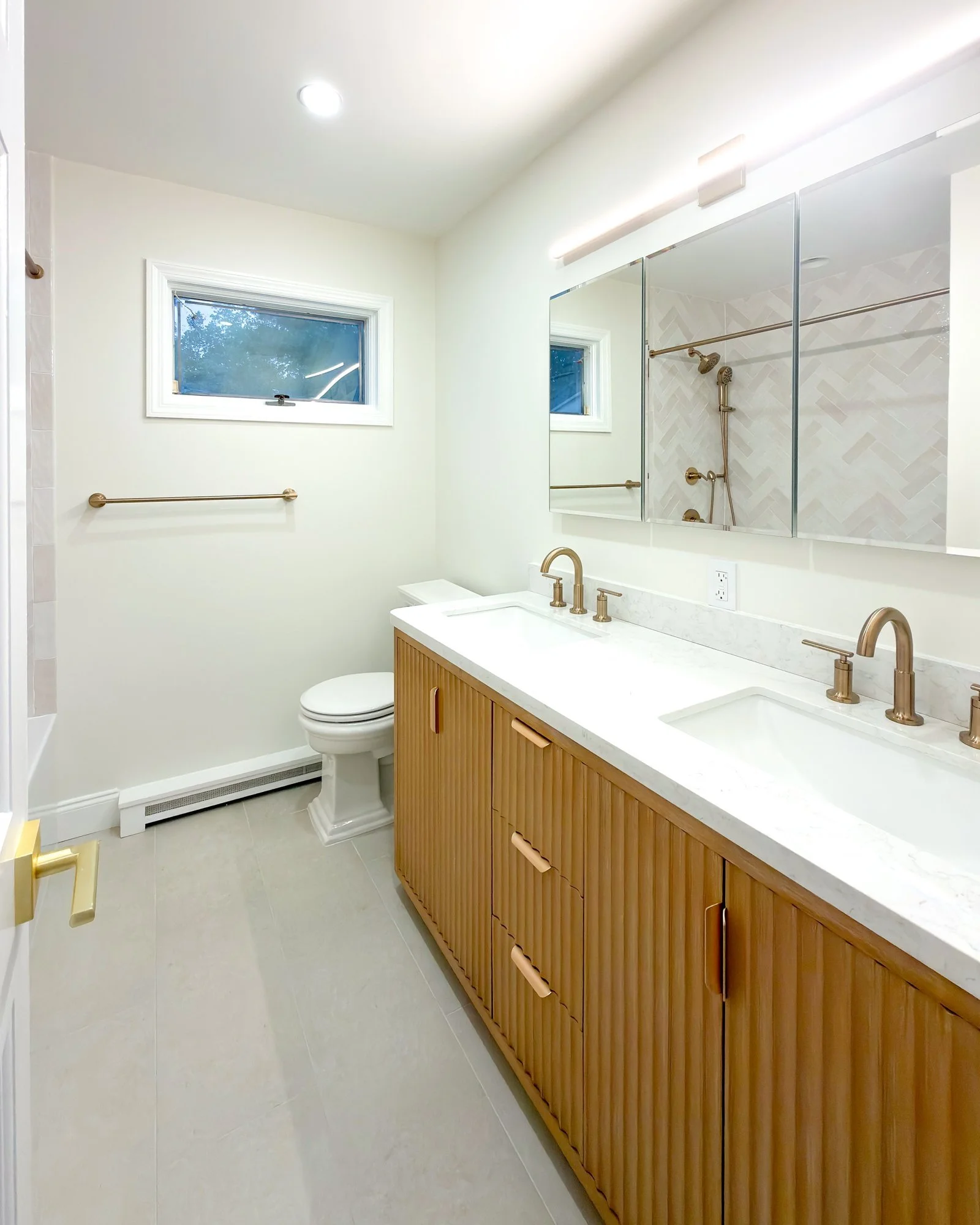 port-washington-herringbone-bath-vanity.jpg