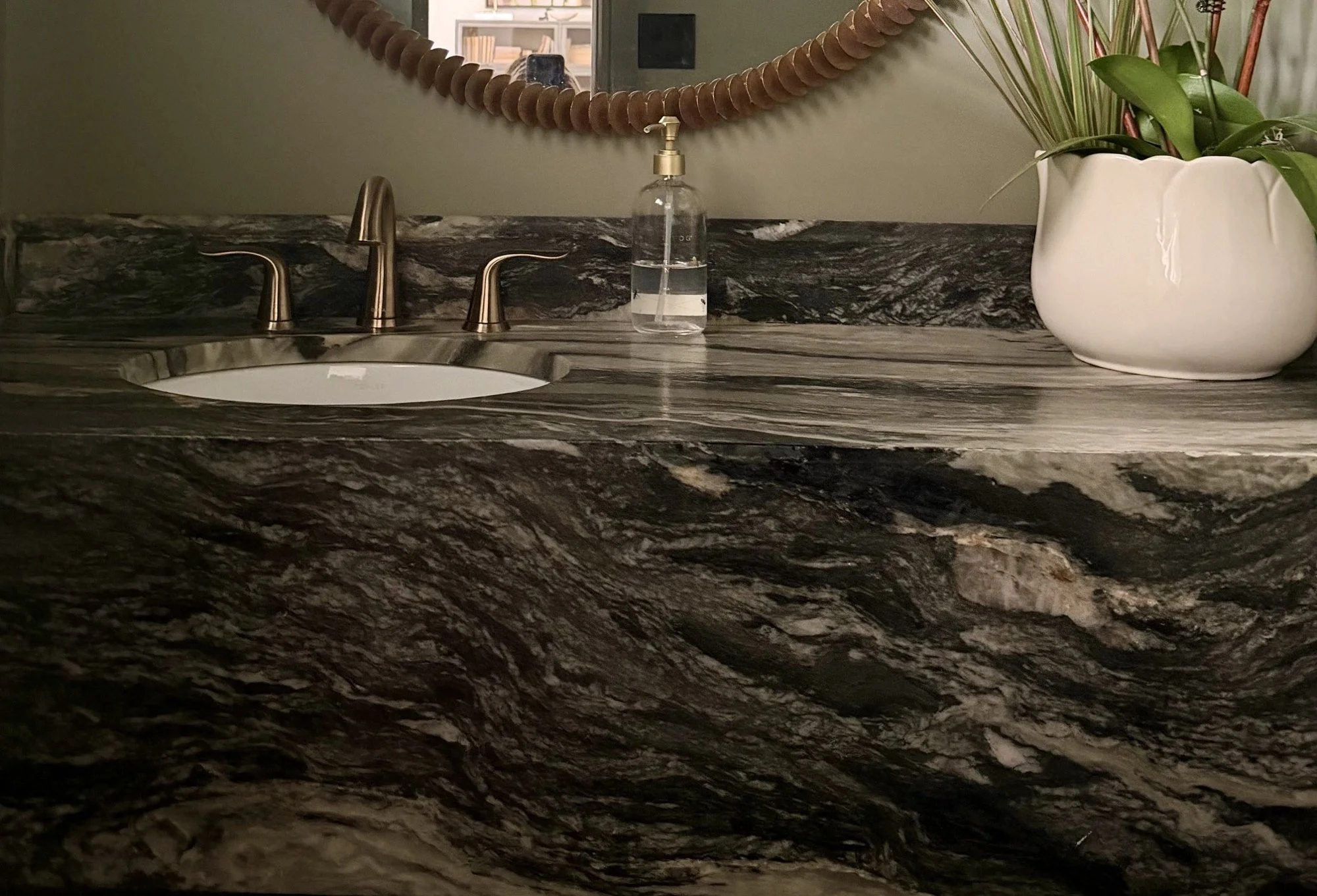 Powder Room, Port Washington