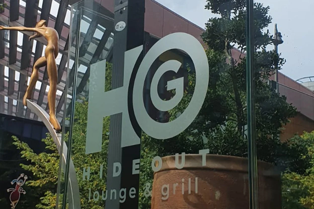 Portfolio_Brands_Paragon_Generic_Outside_sign.jpg