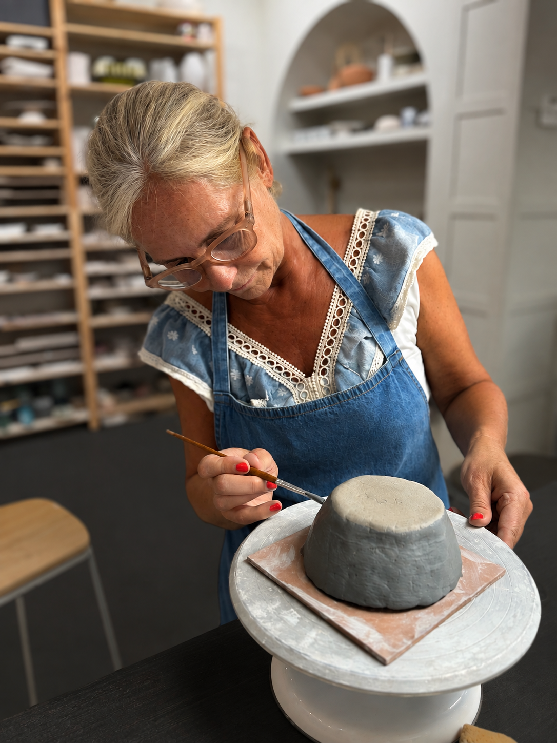 🎨 Pottery Painting