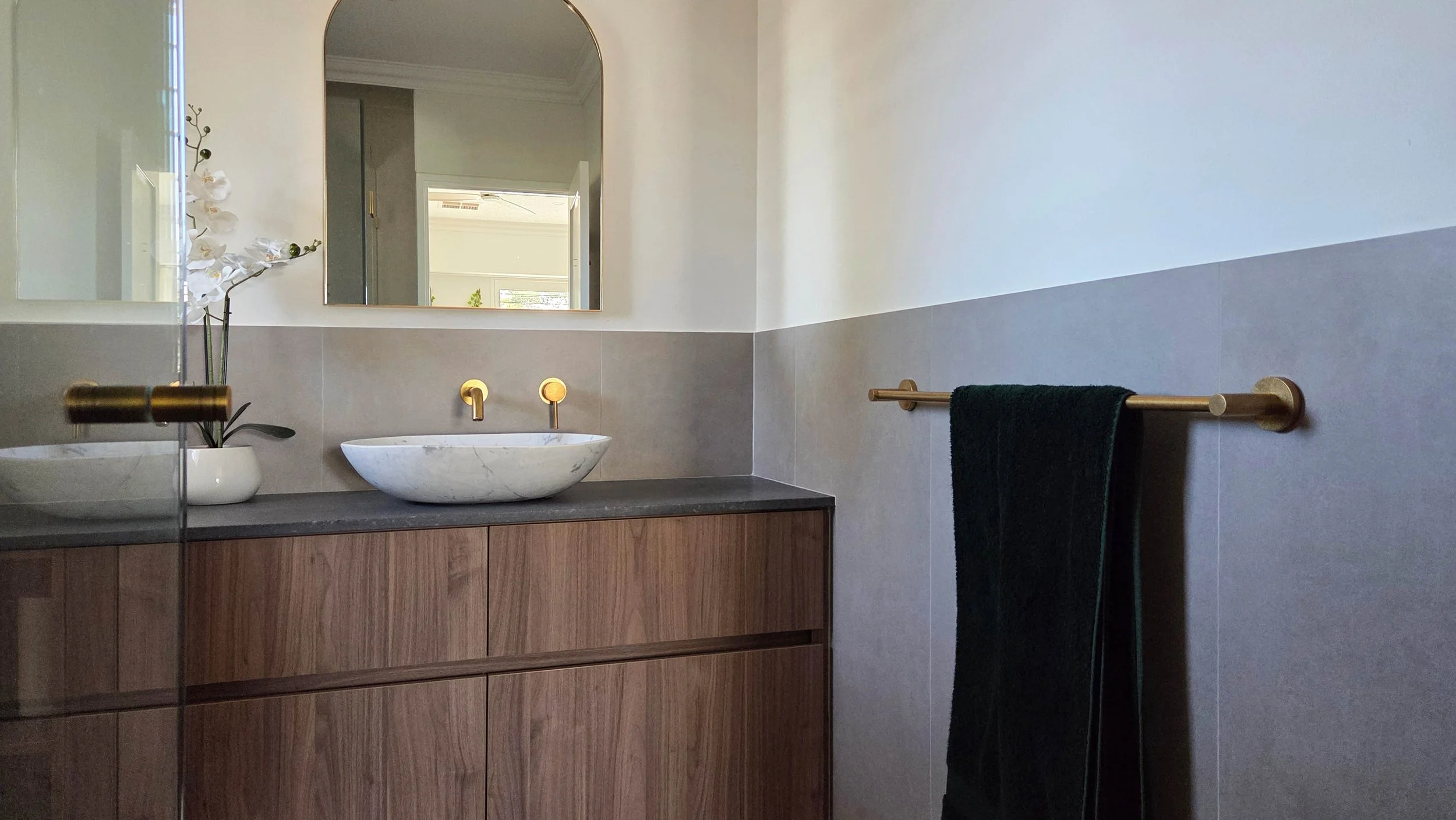 Dalkeith / Bedroom One Ensuite