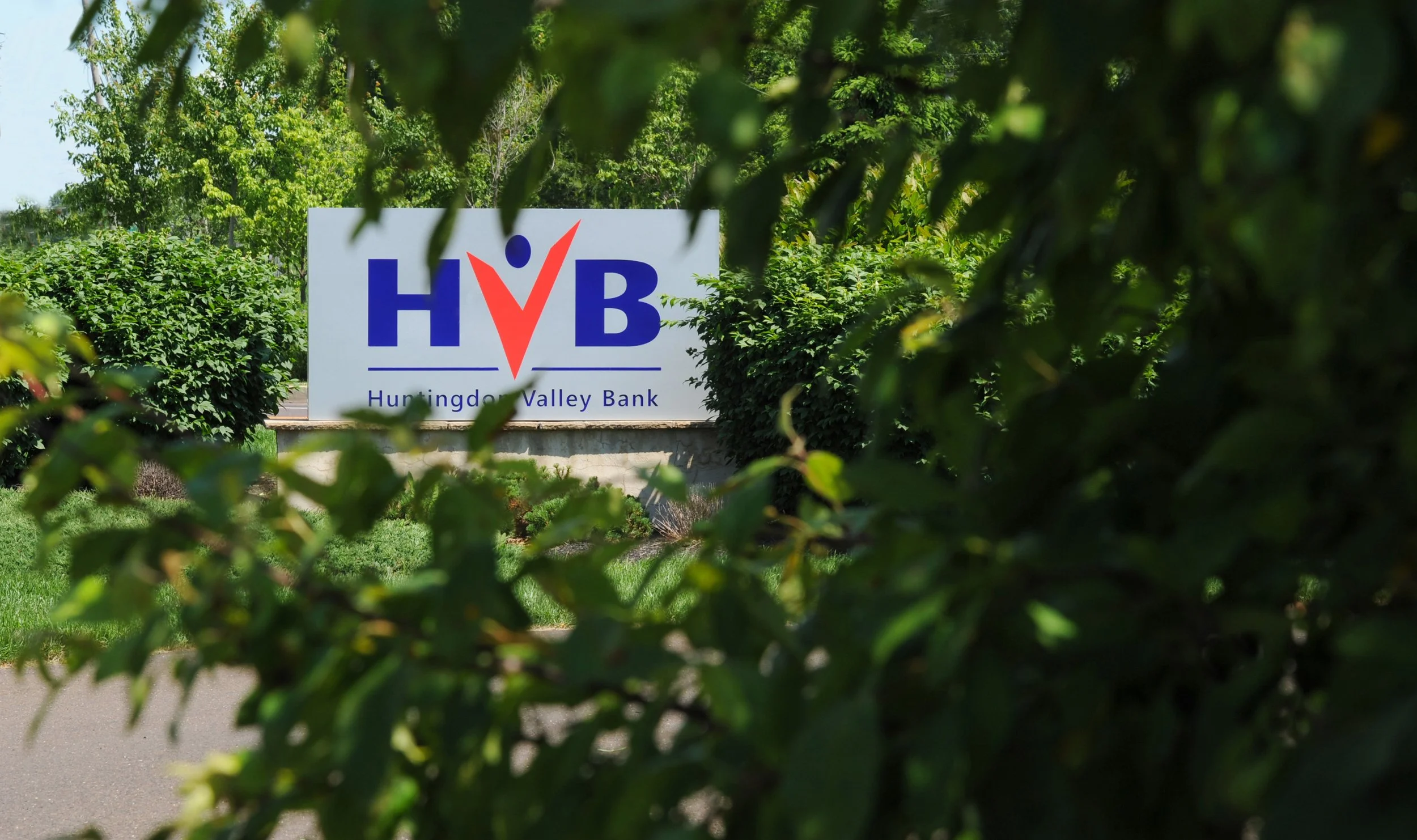 Huntingdon Valley Bank