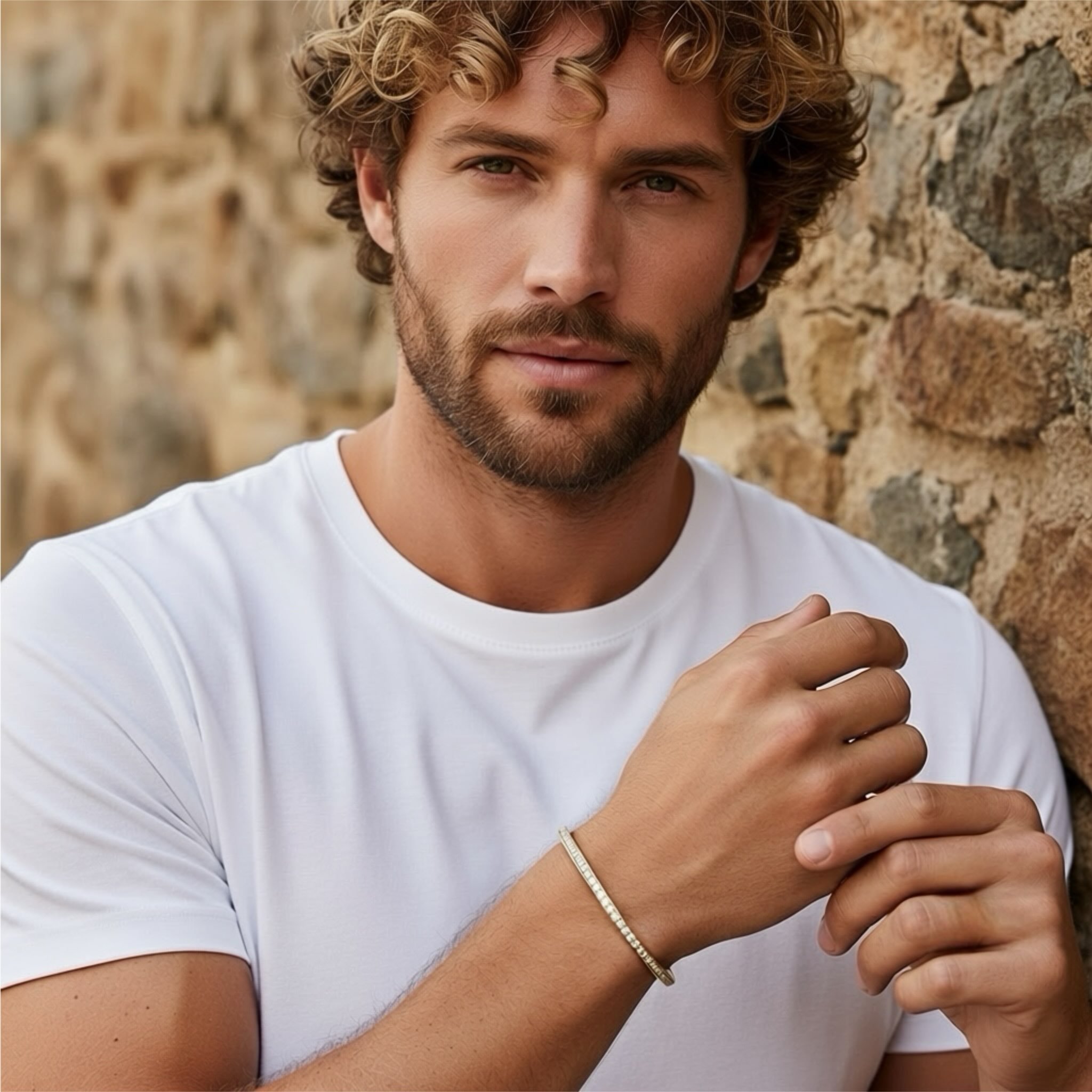 Did you notice the hidden artistry? ✨ It&lsquo;s these subtle, hand-finished textures, born from authentic Thai craftsmanship, that elevate each M Aeterny piece with unparalleled elegance and set it apart from the rest. Experience accessible luxury t