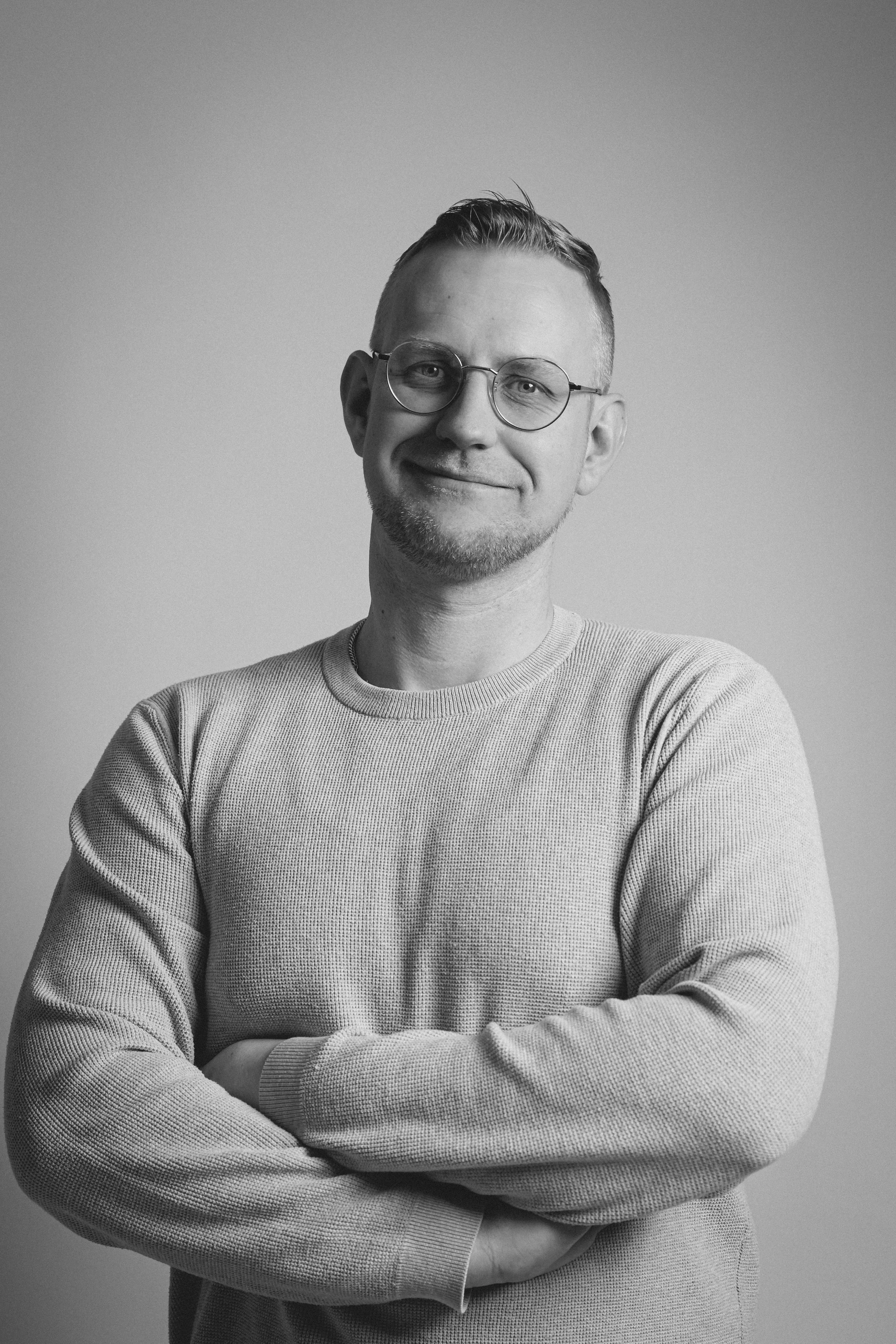 Schwarz-weiße Portraitaufnahme von Albue Art Hochzeitsfotografie aus Warburg