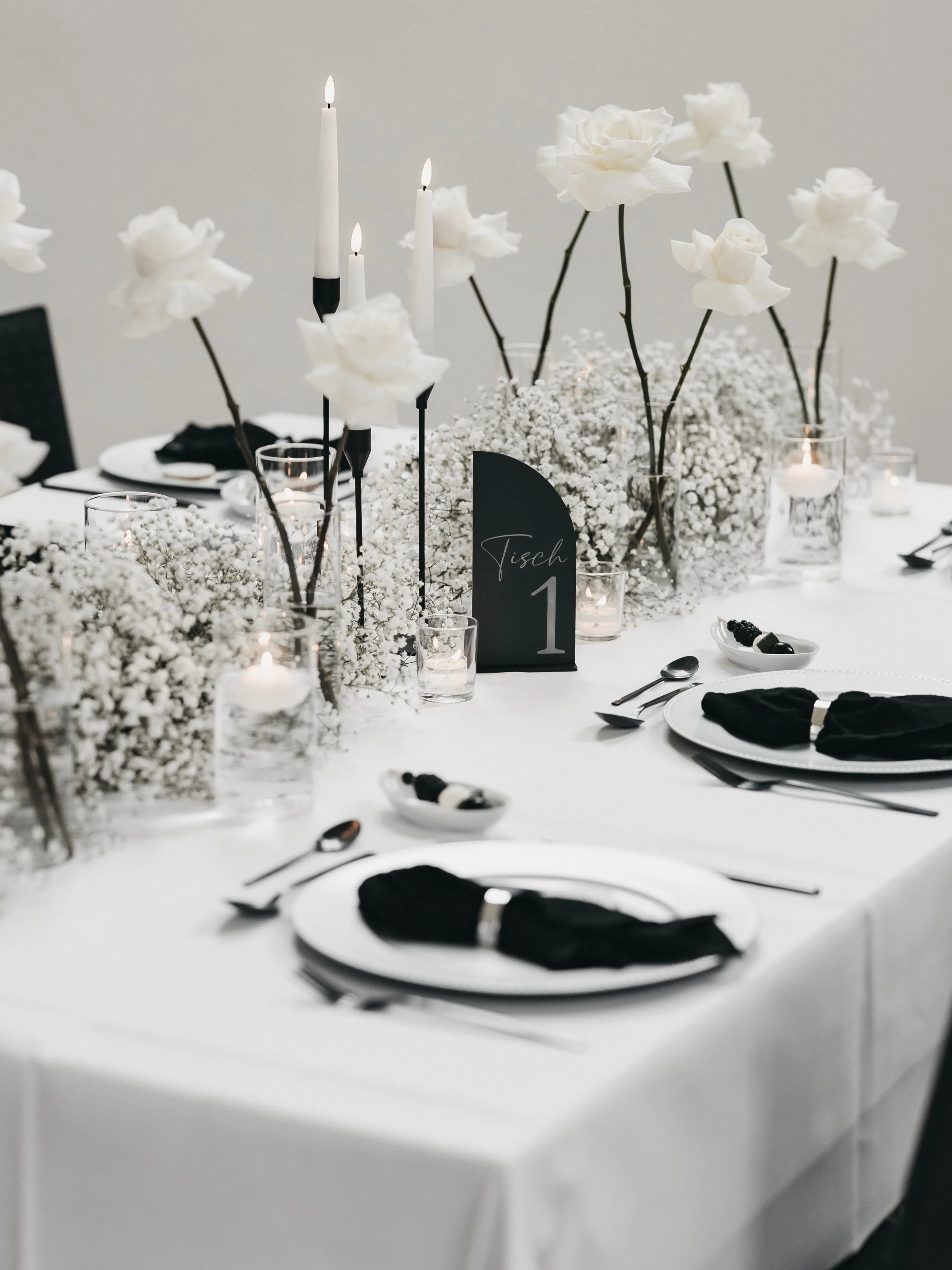 Am 07.11.2026 wird Gut Holzhausen zu einem besonderen Ort f&uuml;r alle, die ihre Hochzeit nicht nur planen, sondern sie mit Stil, Gef&uuml;hl und Liebe zum Detail gestalten m&ouml;chten.

Von 11&ndash;19 Uhr erwarten euch ausgew&auml;hlte Dienstleis