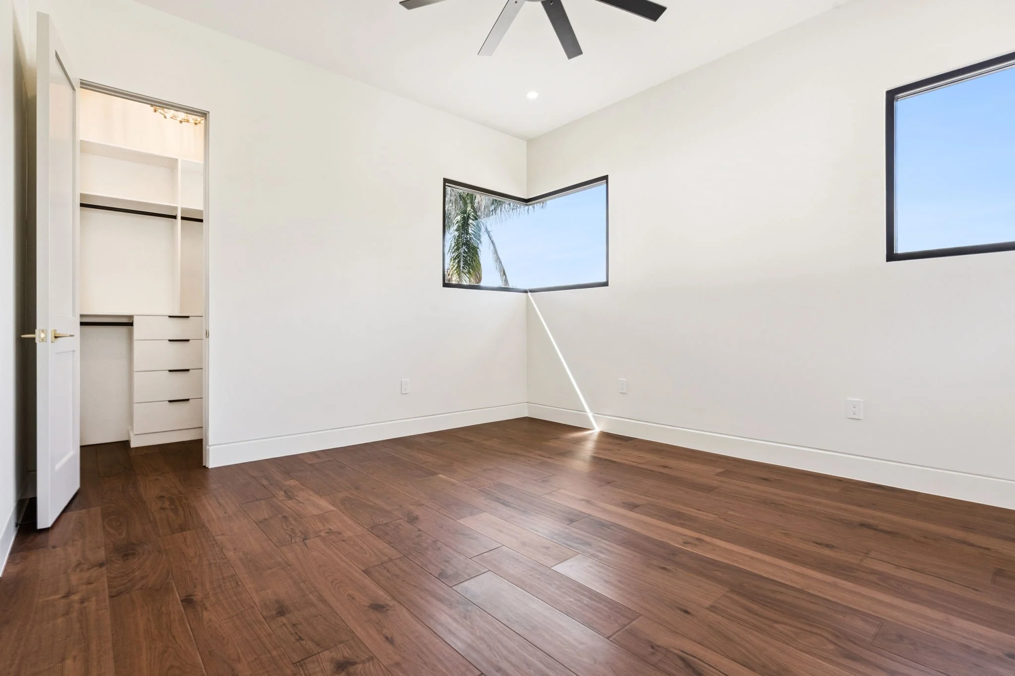 48-web-or-mls-29-print-9117_Bay_Point_Dr_Orlando_FL_32819_DSC06680.jpg