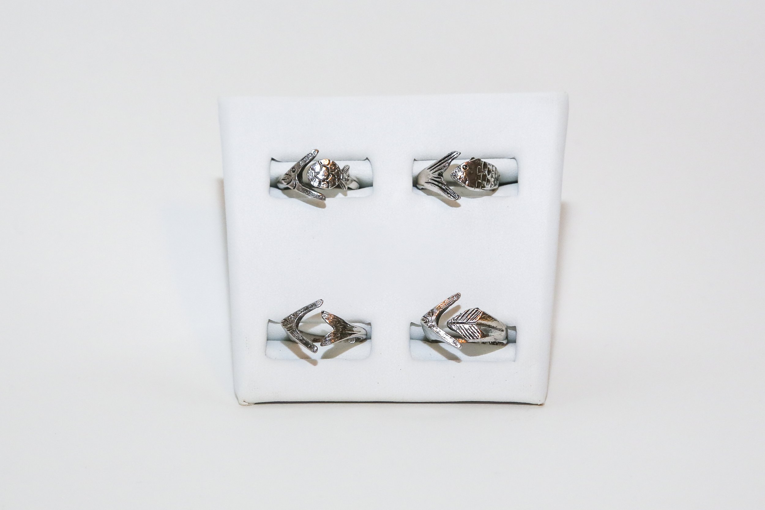 UNCAS FISH RINGS