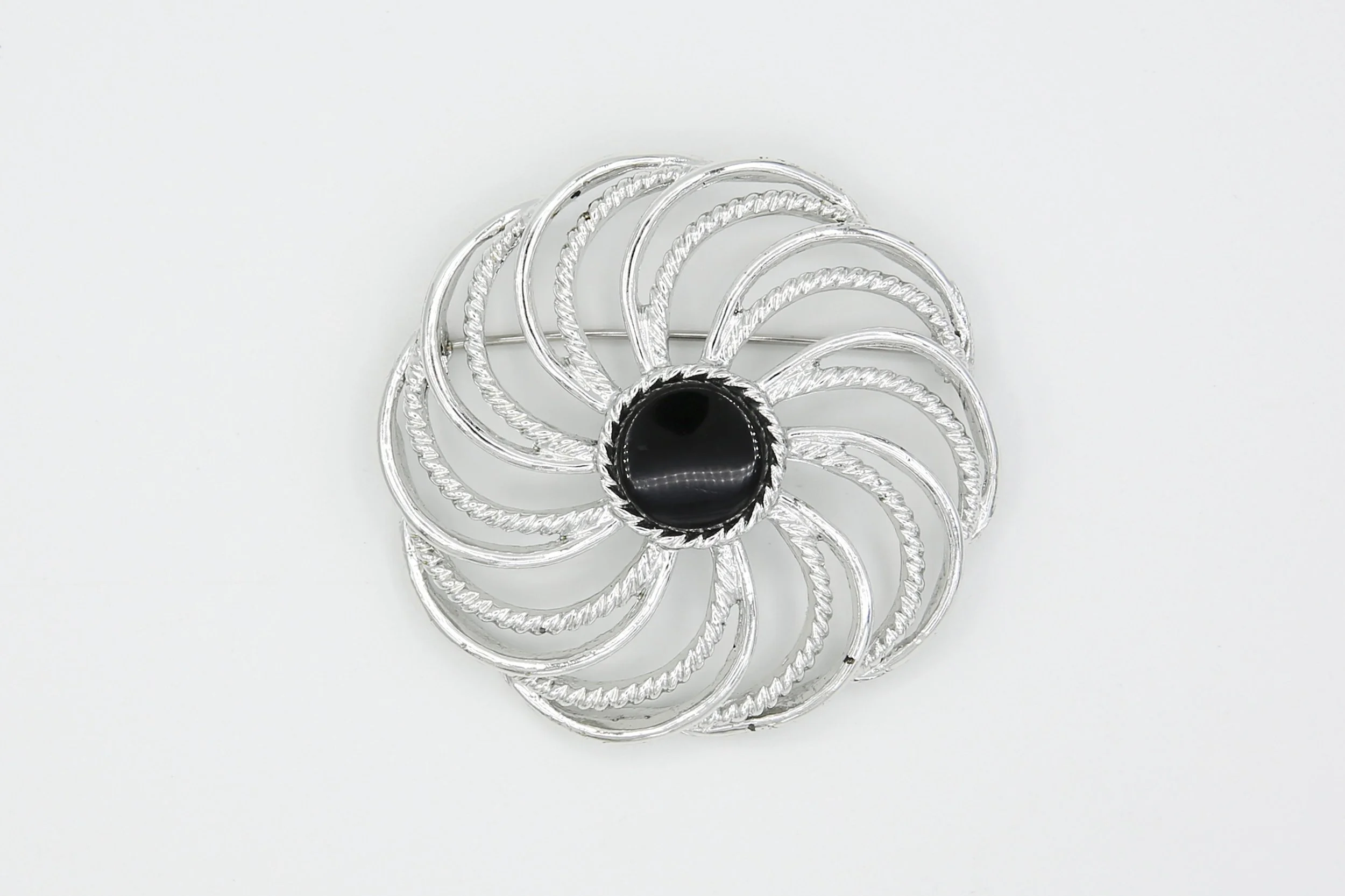 1966 SARAH COVENTRY MYSTIC SWIRL BROOCH