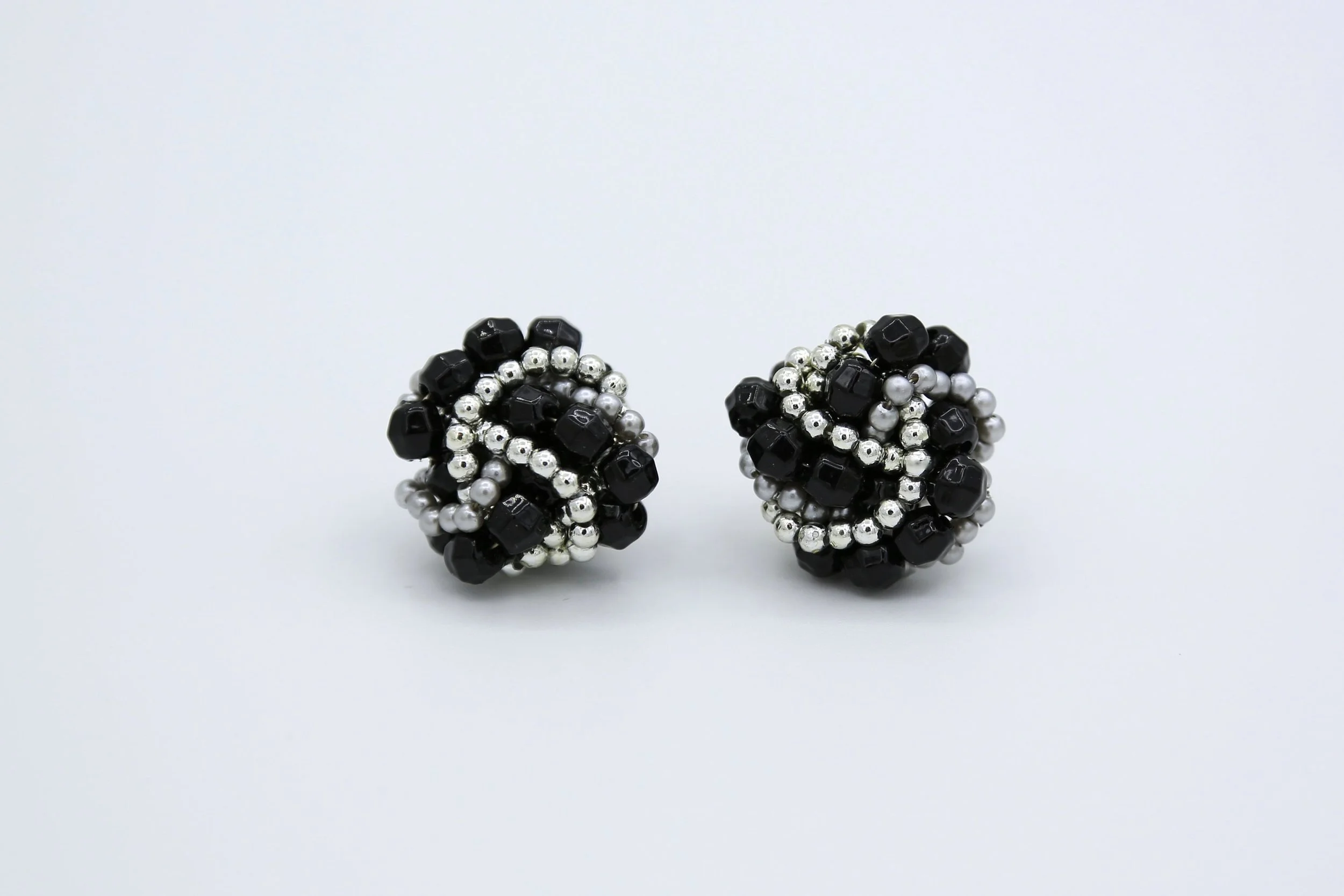 BLACK AND SILVER KNOT EARRINGS