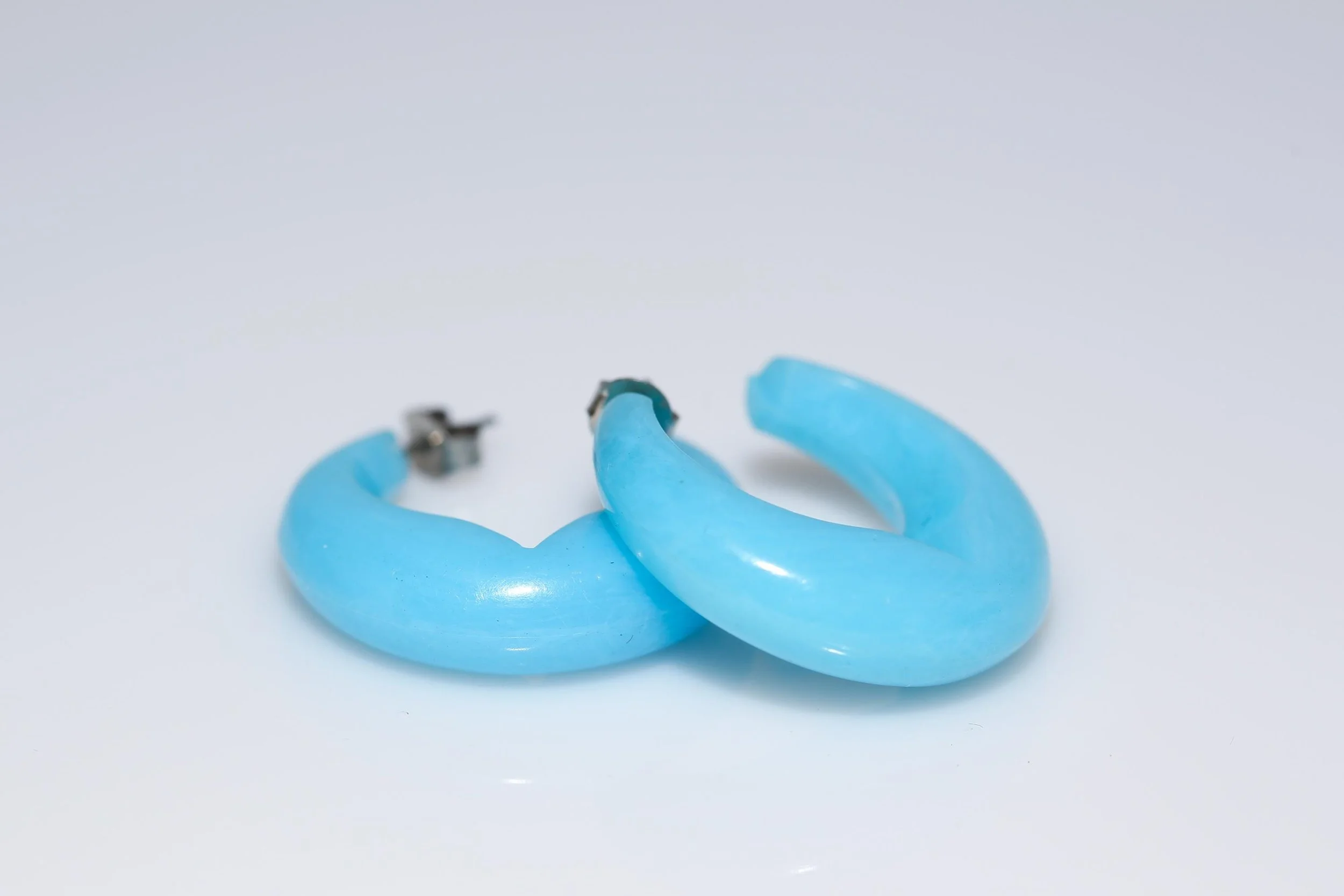 ROCOCO HOOP EARRINGS - AQUA BLUE