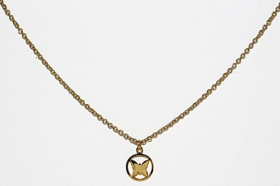 VINTAGE BUTTERFLY CIRCLE NECKLACE