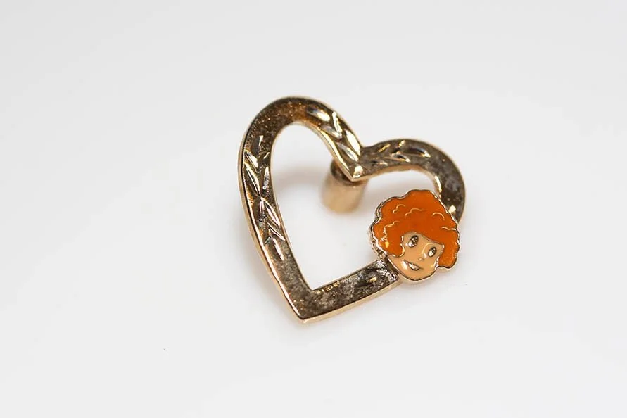 ORIGINAL 1982 ANNIE PIN