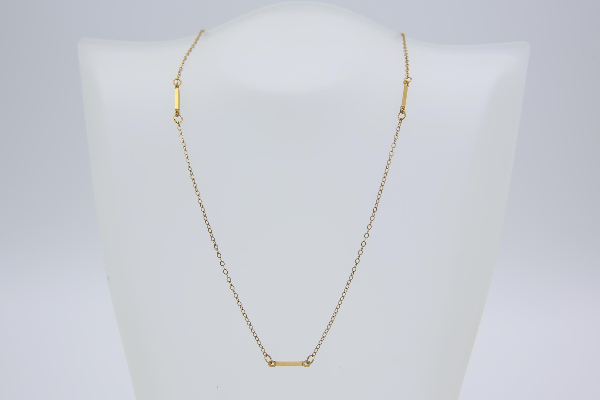 DELICATE BAR CHAIN NECKLACE