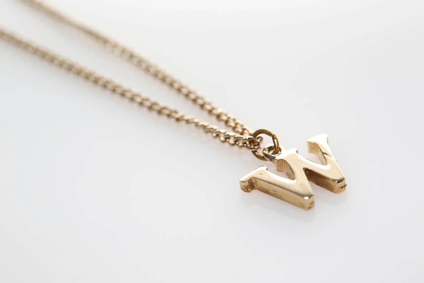 VINTAGE INITIAL NECKLACE - W