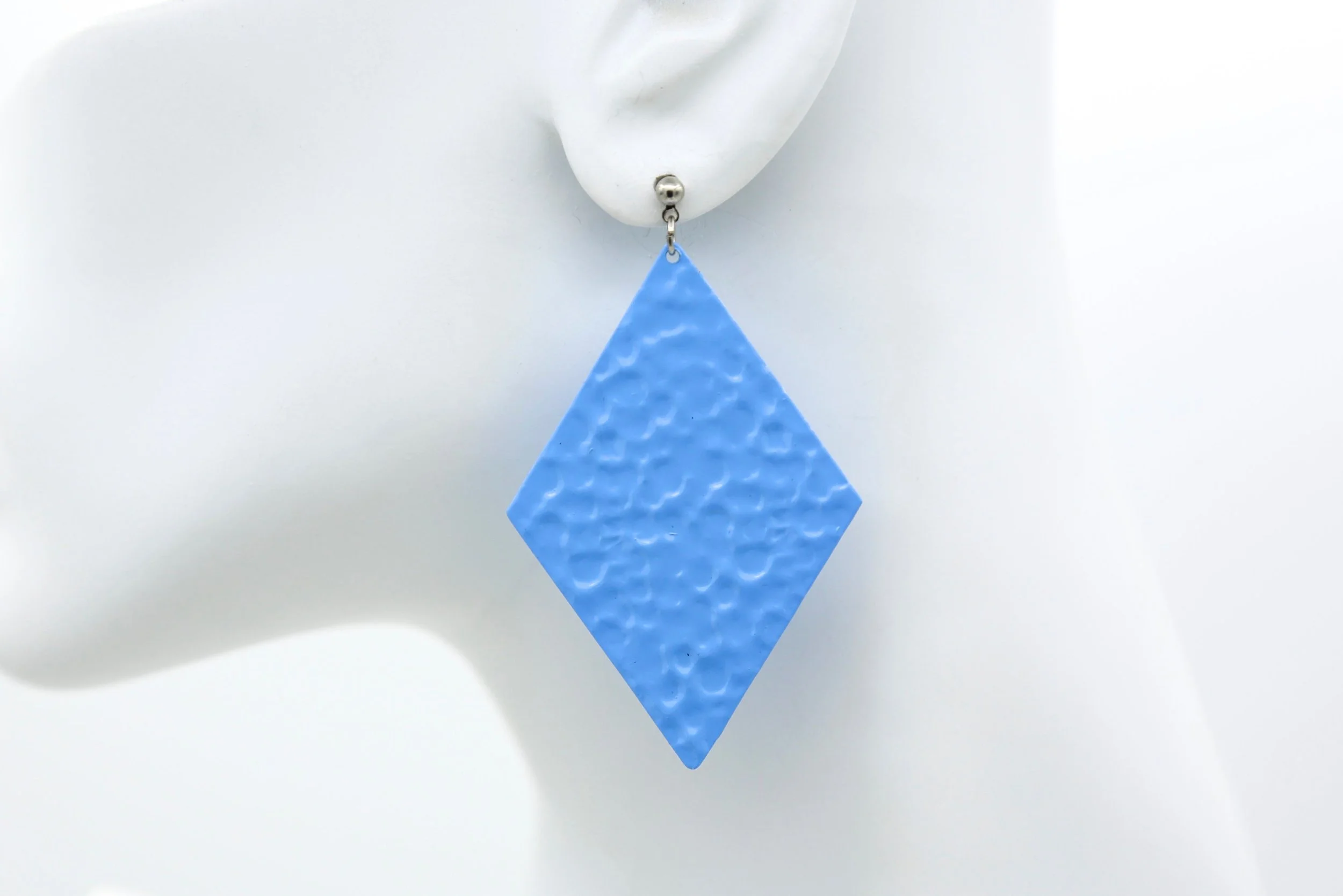 BLUE TEXTURED DIAMOND DANGLE EARRINGS