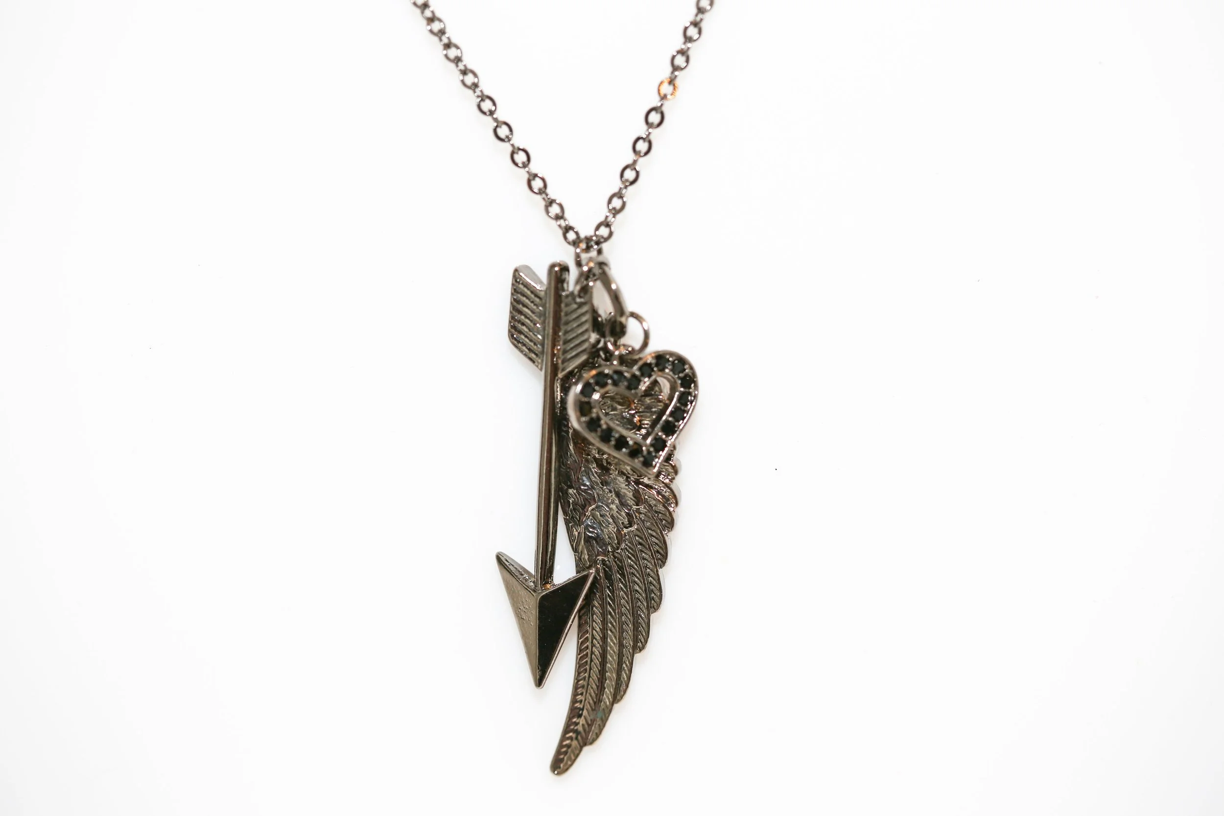 VINTAGE WING ARROW HEART NECKLACE