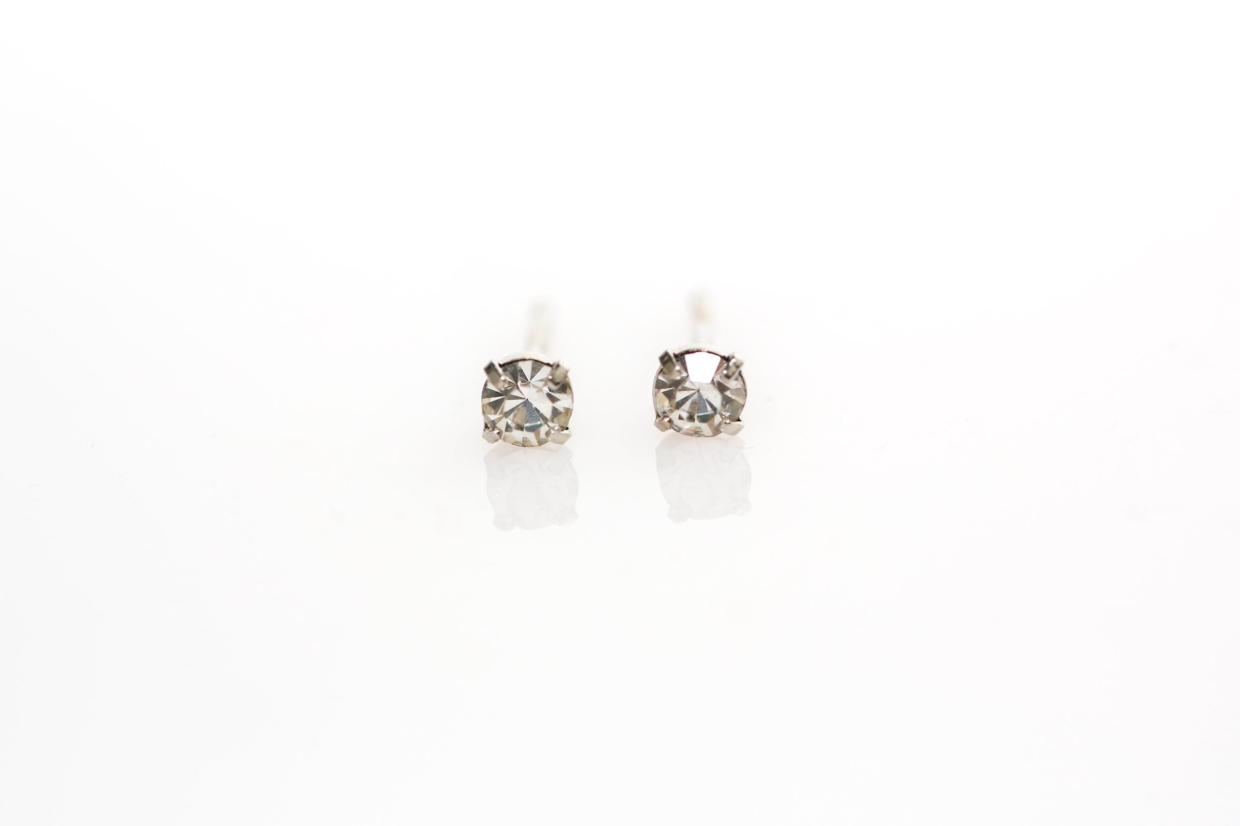 TEENY TINY RHINESTONE STUDS