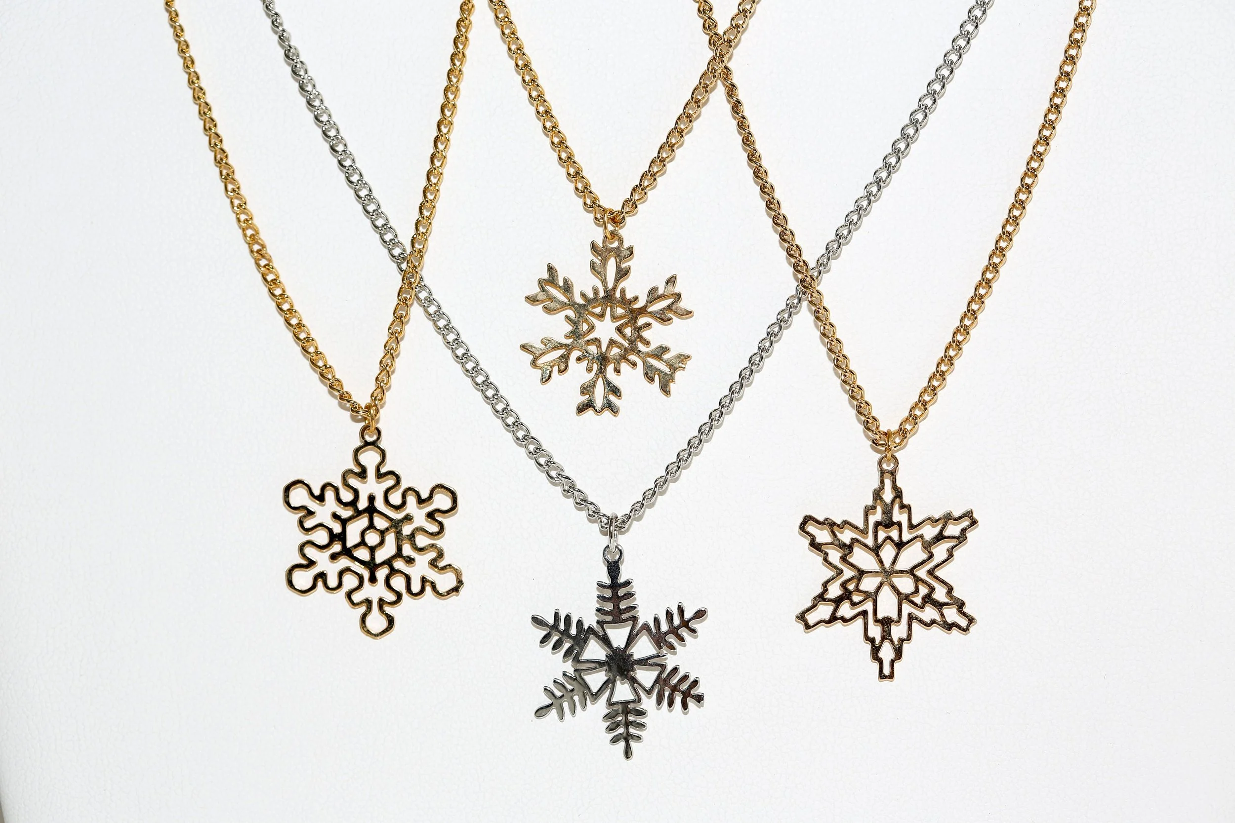 VINTAGE SNOWFLAKE NECKLACES