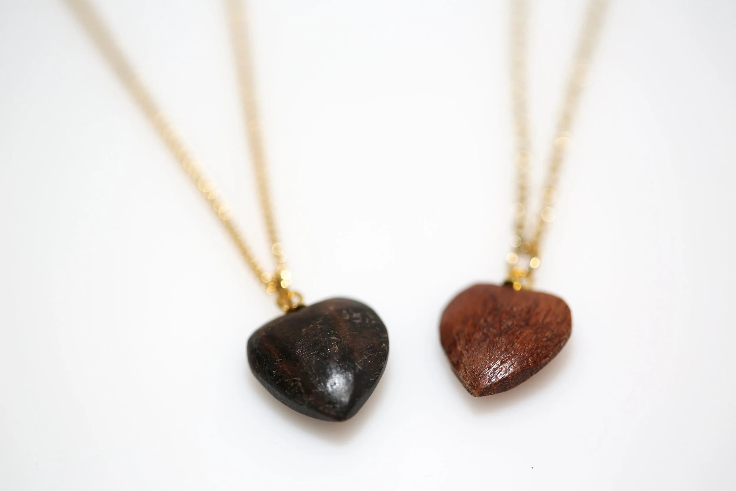 WOOD CHUNK HEART NECKLACE