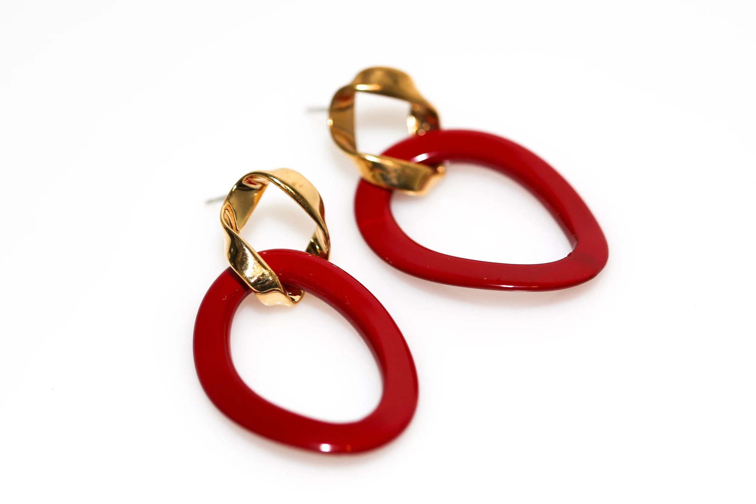 VINTAGE RED LINK EARRINGS