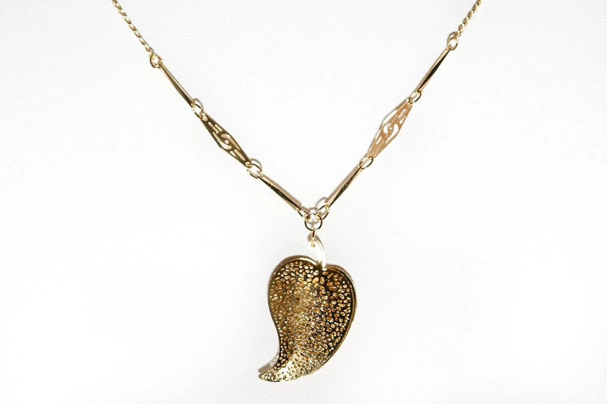 LEAVES OF GOLD NECKLACE