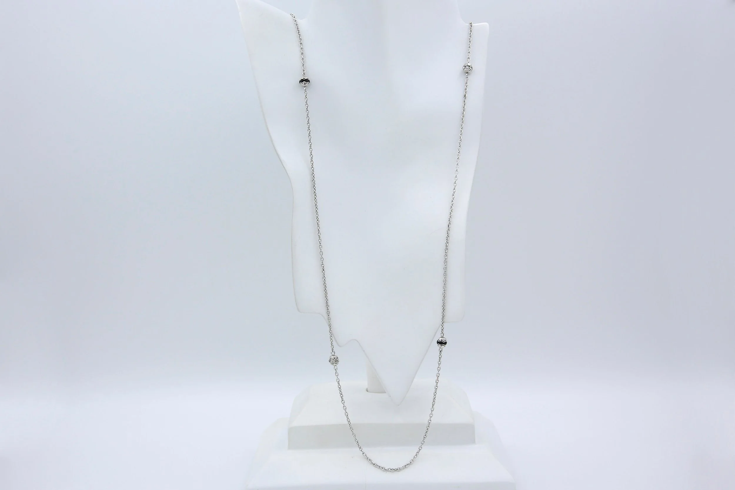 1975 SARAH COVENTRY WHISPER NECKLACE