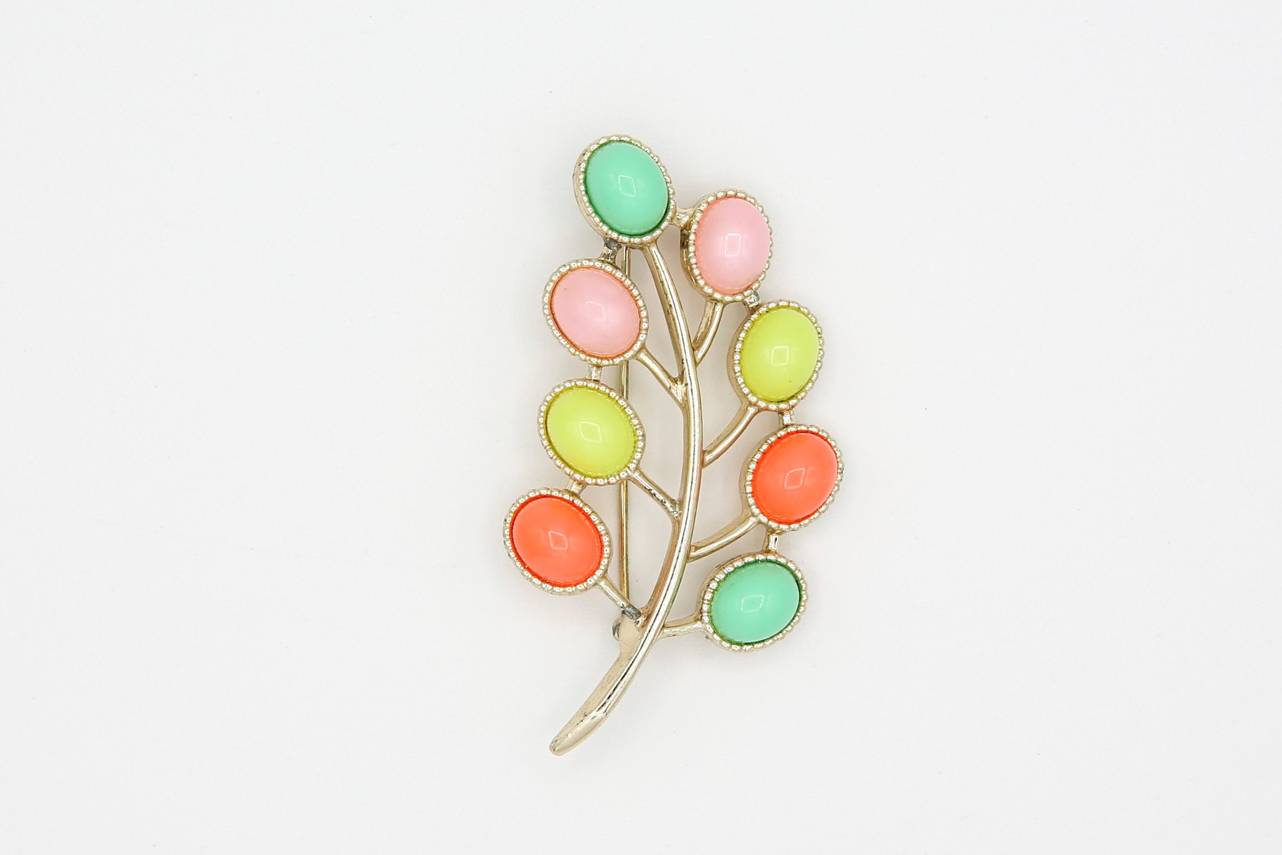 1973 SARAH COVENTRY CANDY LAND BROOCH
