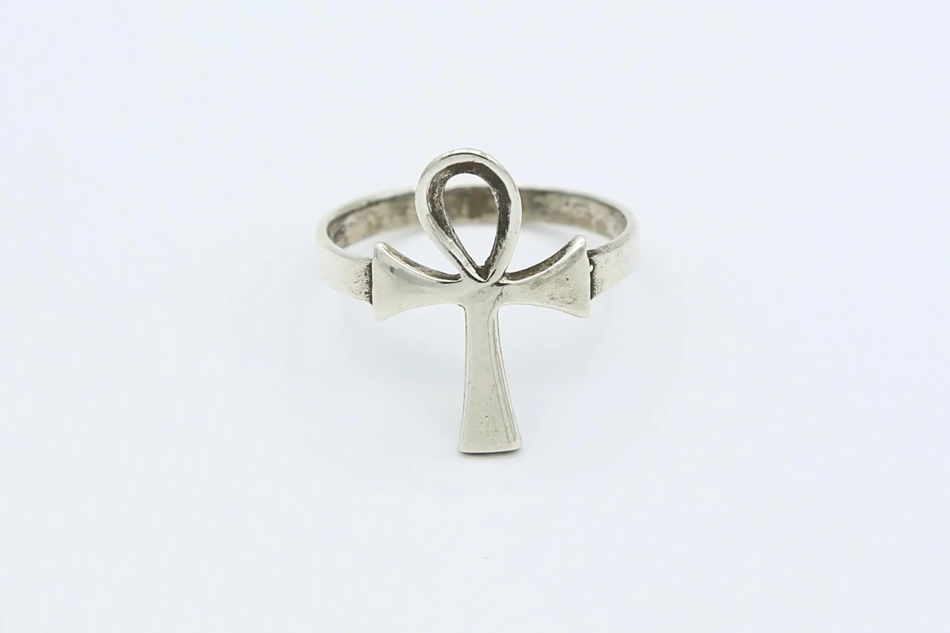 VINTAGE STERLING SILVER EGYPTIAN ANKH RING